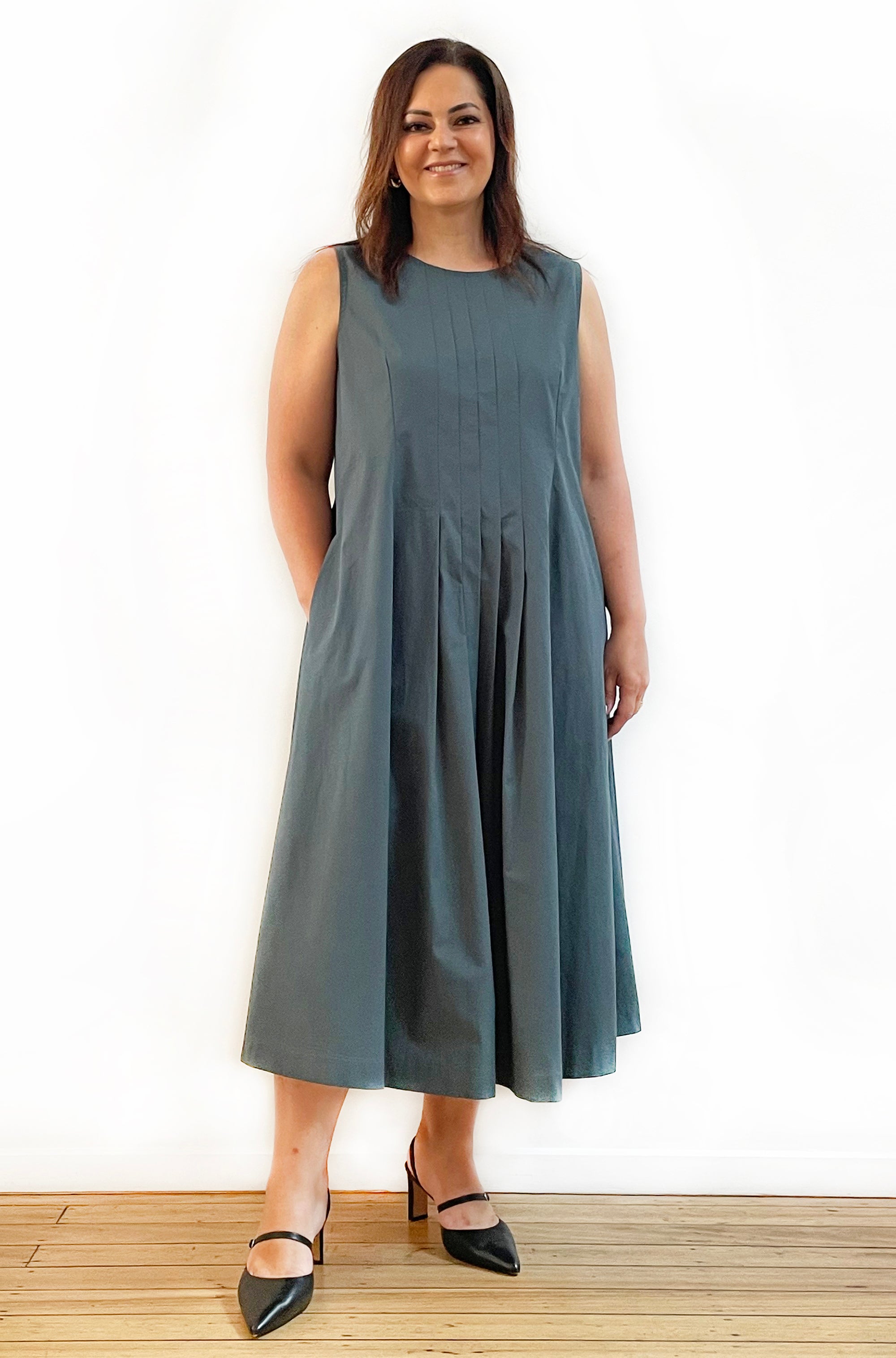 COTTON PLEAT FRONT DRESS MINERAL GREEN