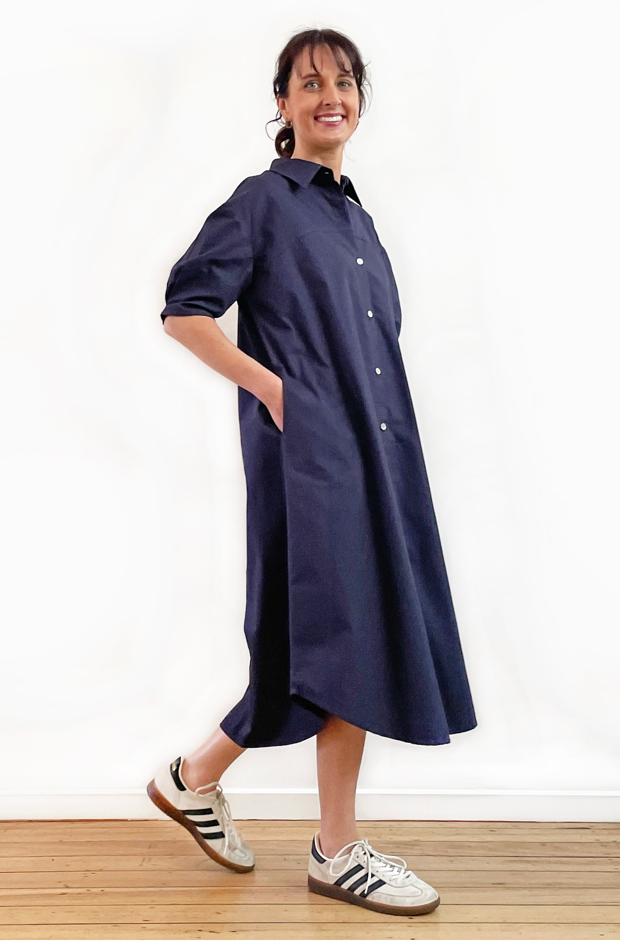 COTTON SHORT SLEEVE CURVED YOKE SHIRT DRESS NAVY
