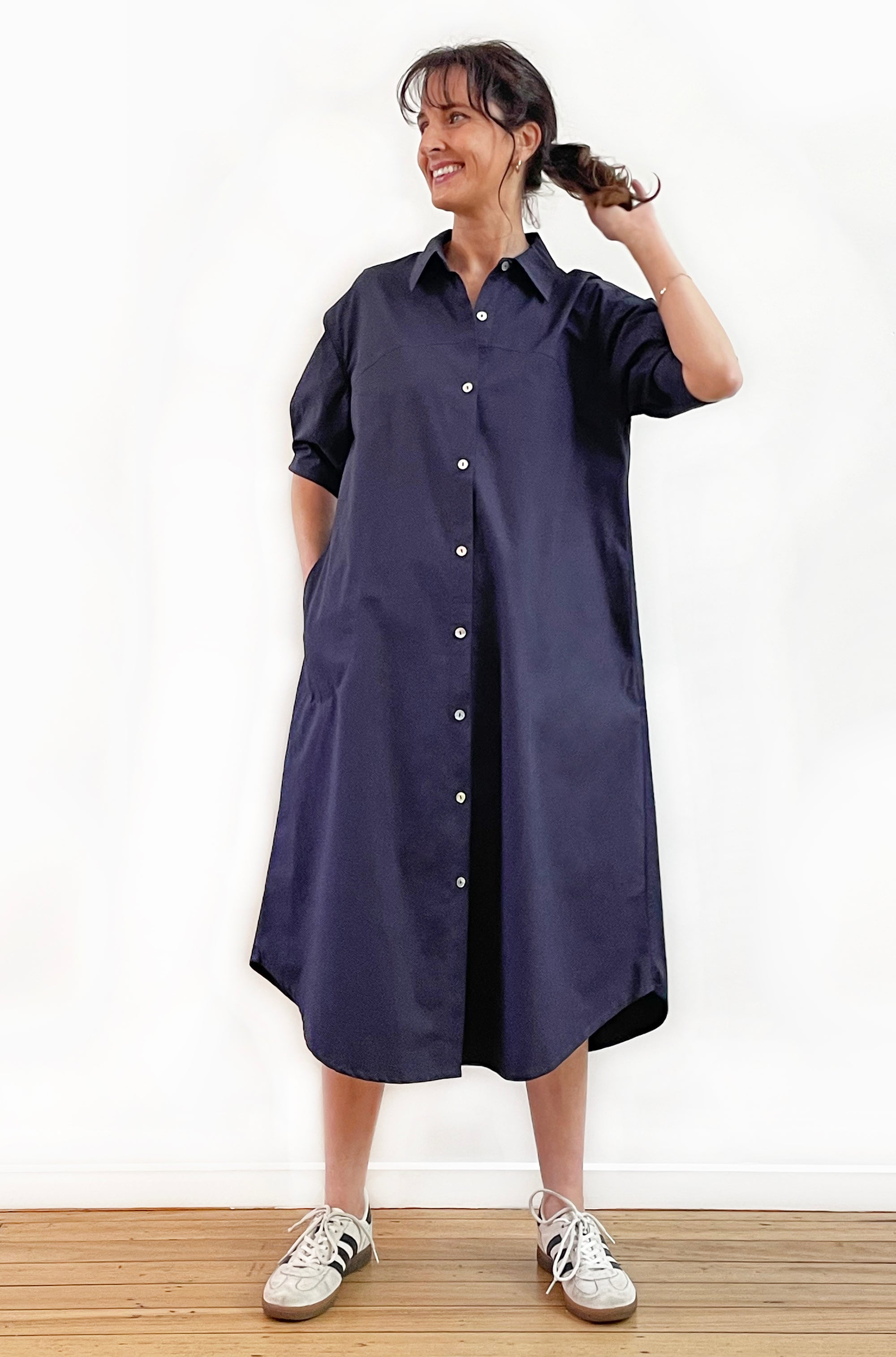 COTTON SHORT SLEEVE CURVED YOKE SHIRT DRESS NAVY