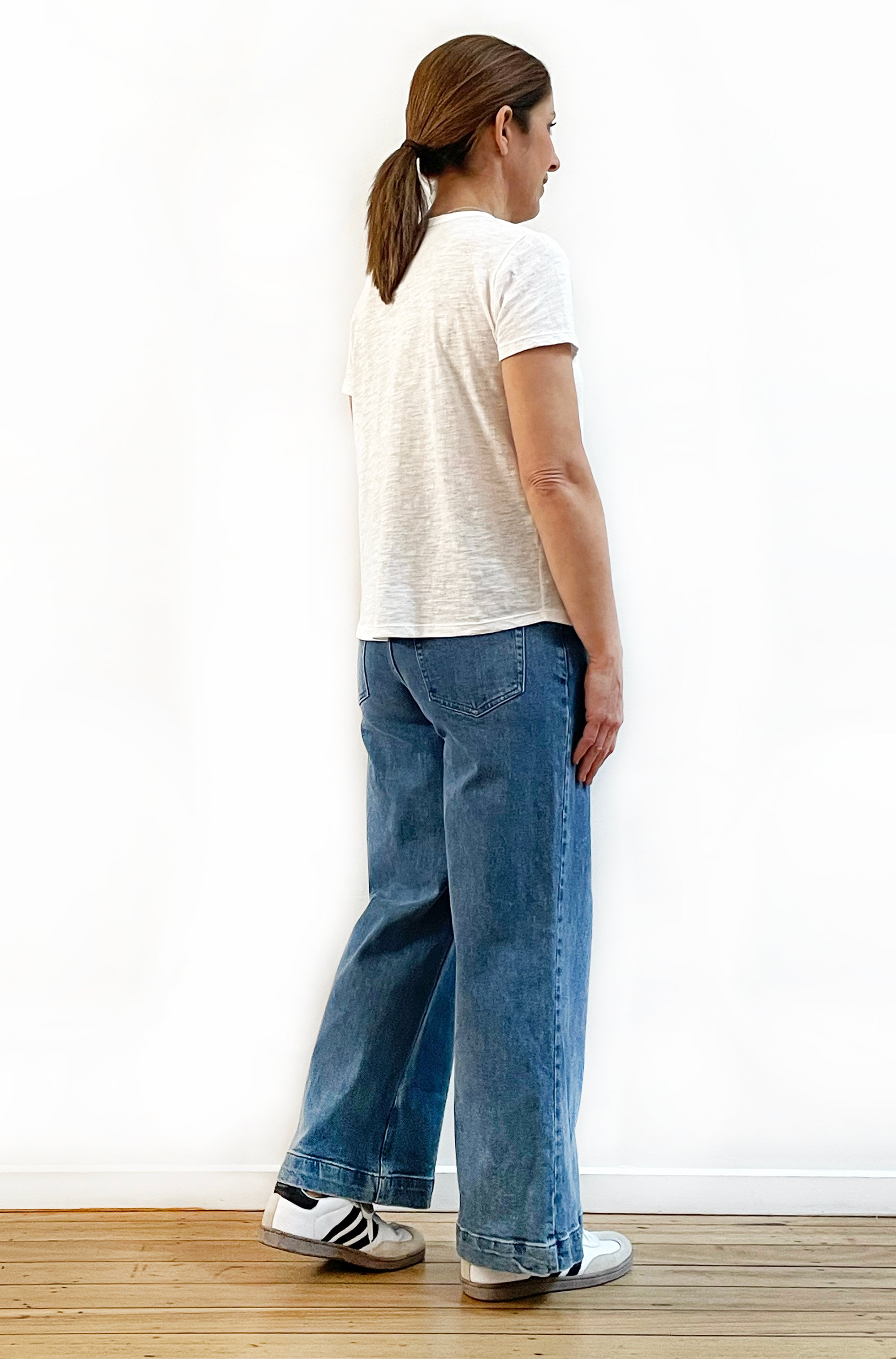 100% COTTON SHORT SLEEVE FITTED TEE WHITE