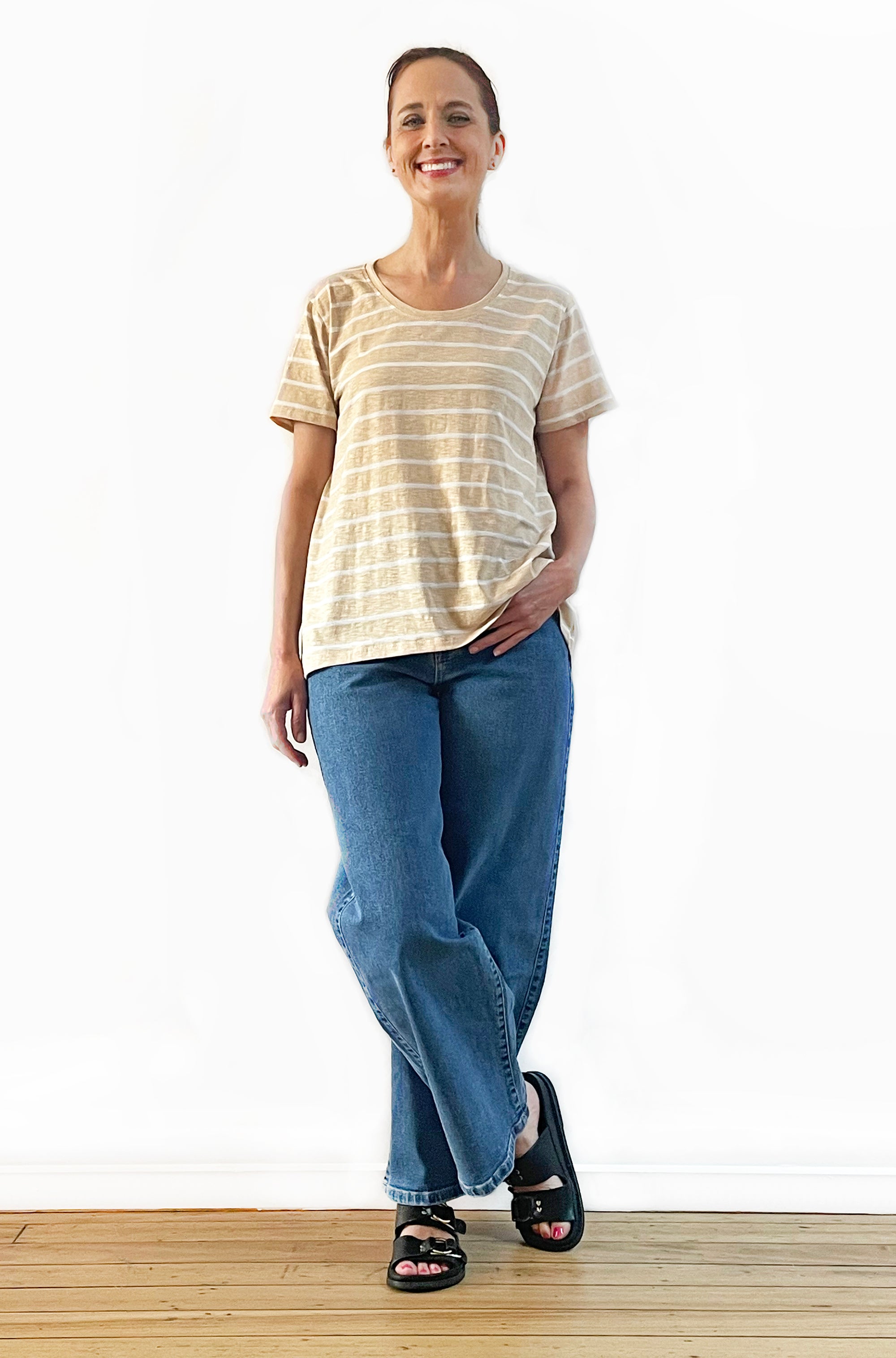 COTTON SHORT SLEEVE HI LO TEE WHEAT STRIPE