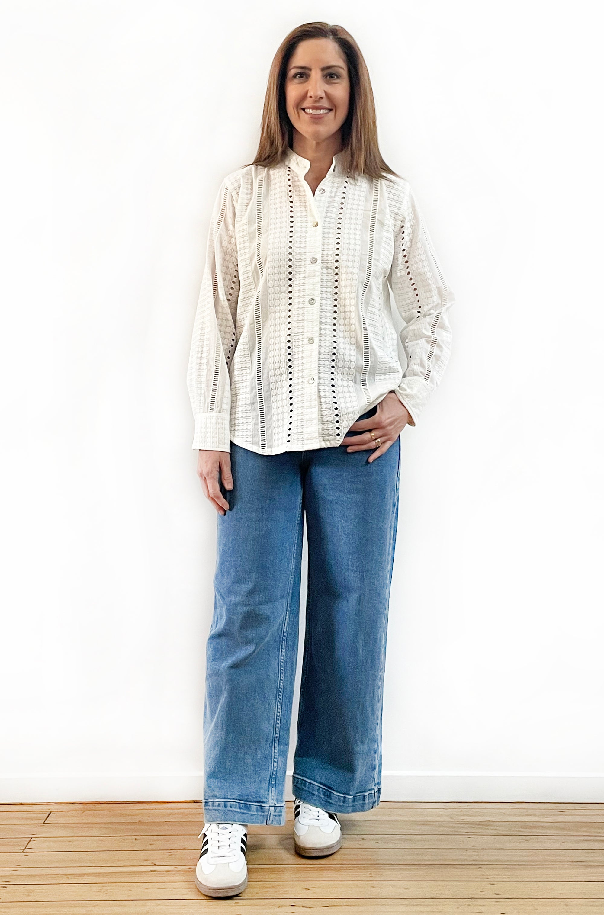 COTTON SLIM CUT BRODERIE SHIRT CREAM