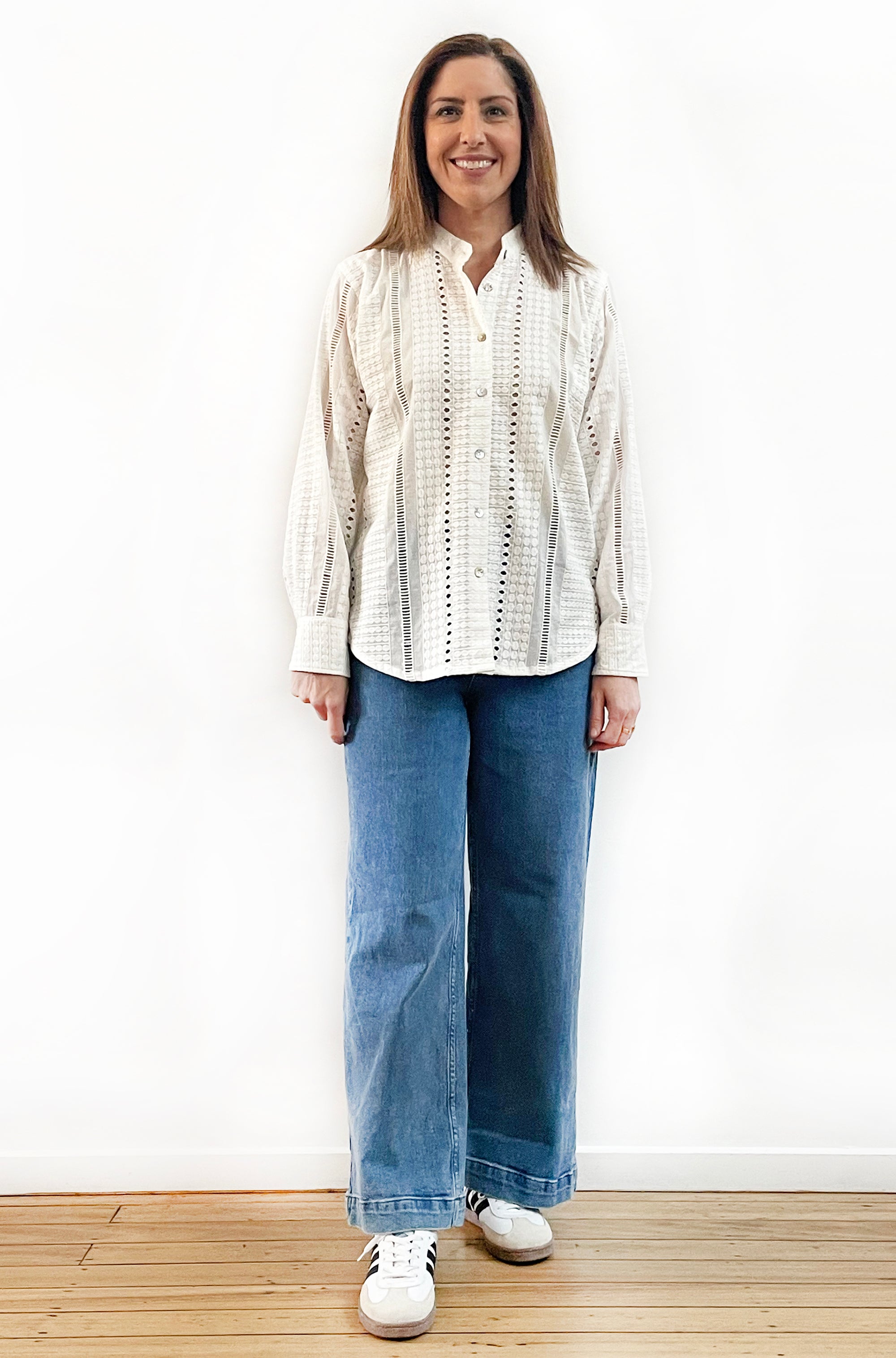 COTTON SLIM CUT BRODERIE SHIRT CREAM