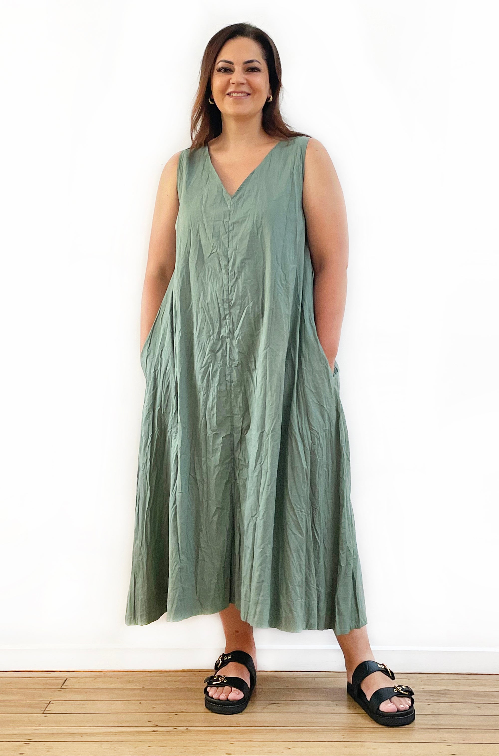 COTTON TWIST & GO SLEEVELESS DRESS SUMMER SAGE