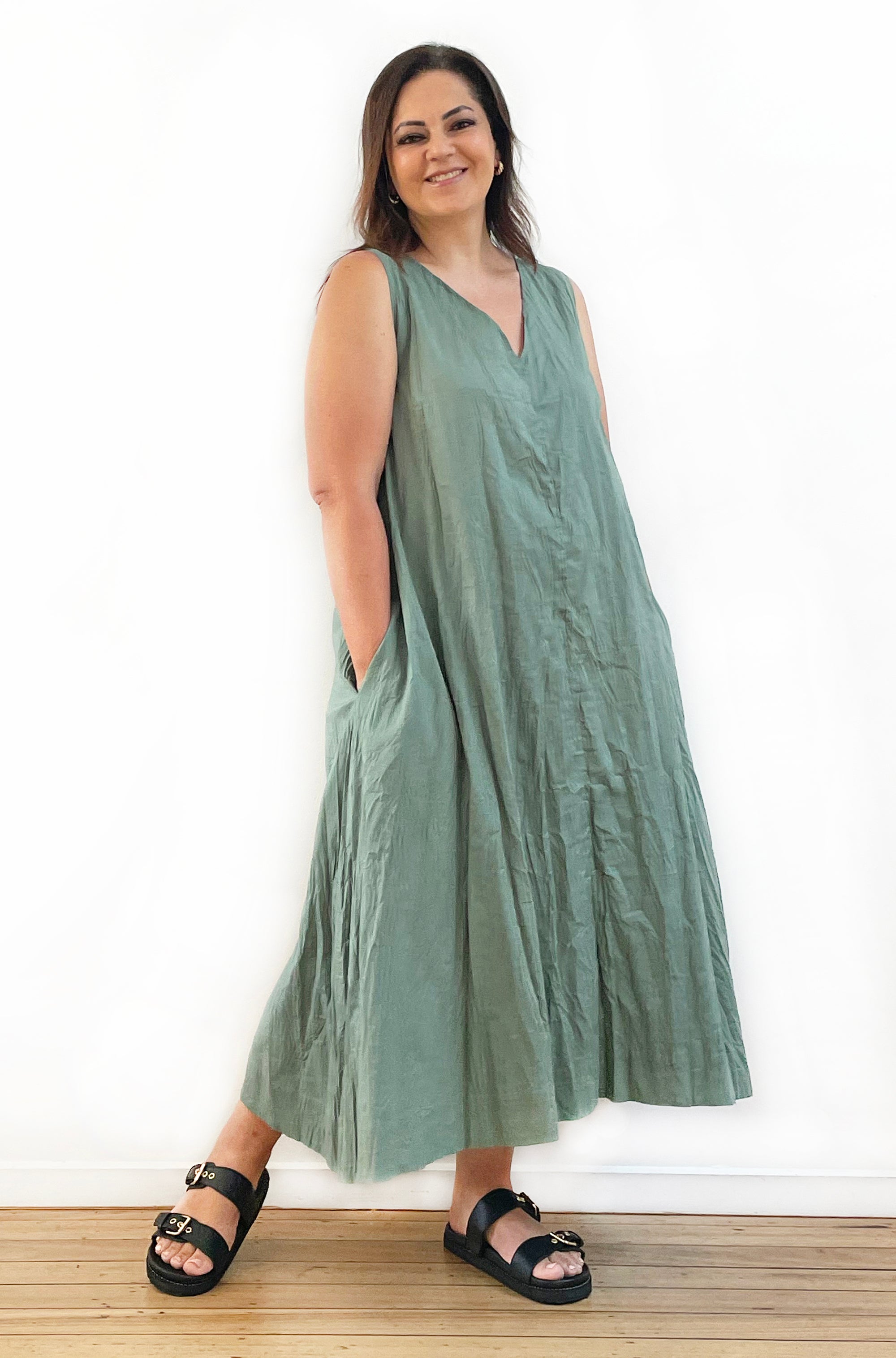 COTTON TWIST & GO SLEEVELESS DRESS SUMMER SAGE