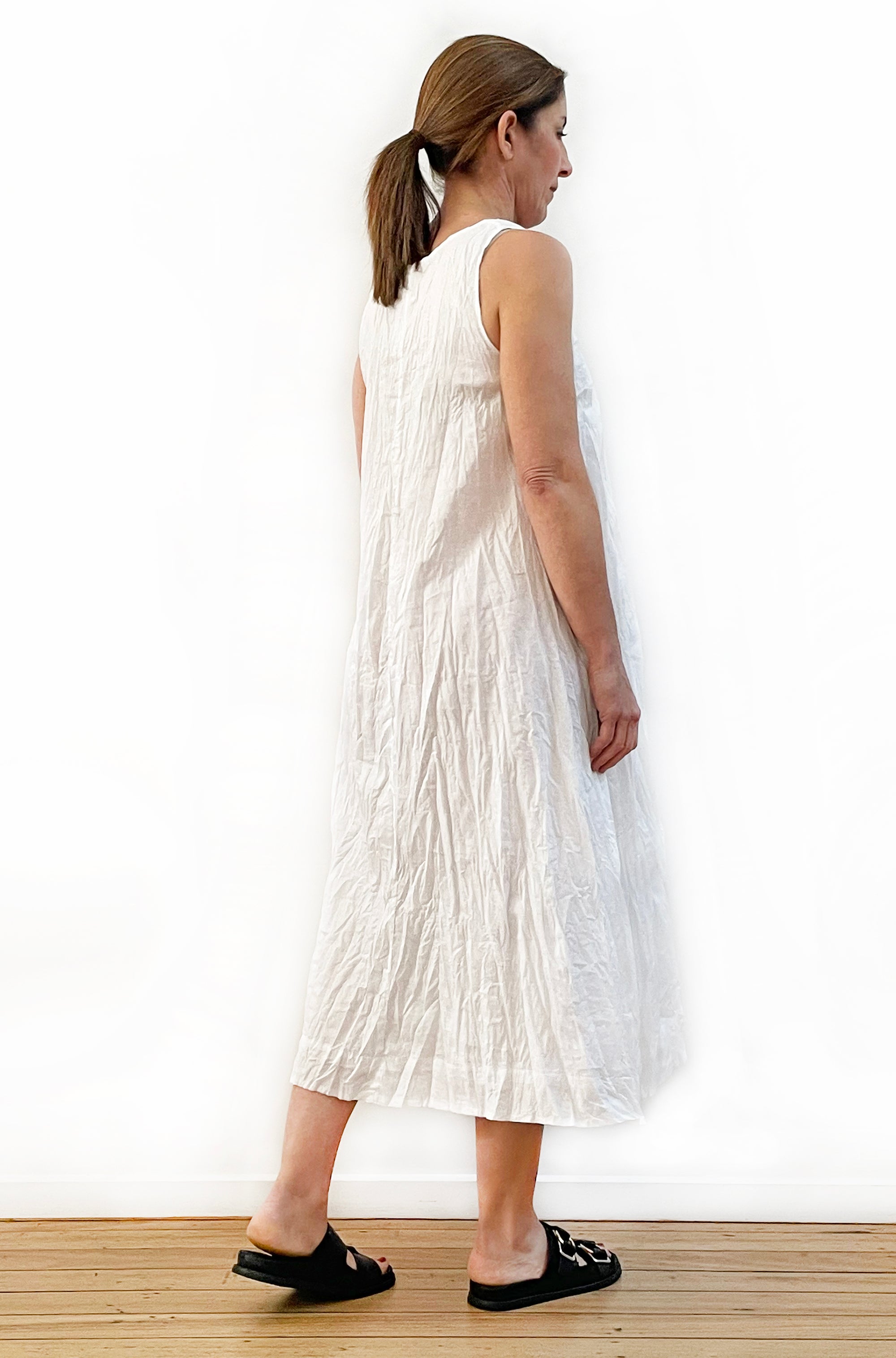 COTTON TWIST & GO SLEEVELESS DRESS WHITE