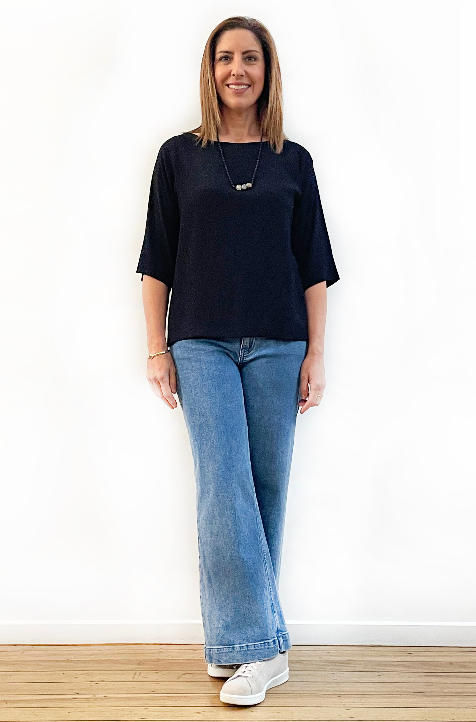 VISCOSE FITTED SLEEVE TOP BLACK