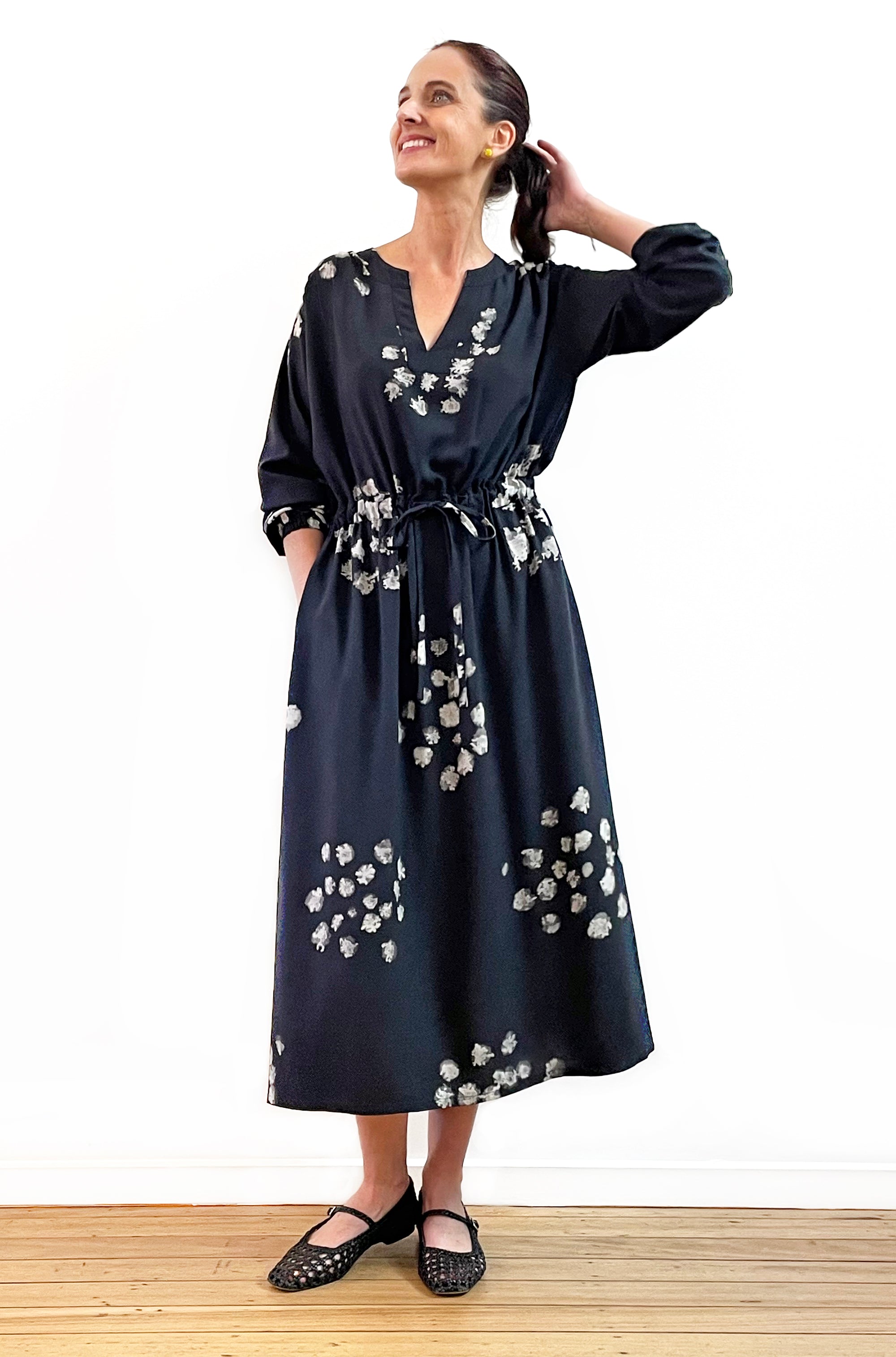 HAND DYED SPLIT NECK DRESS BLOSSOM