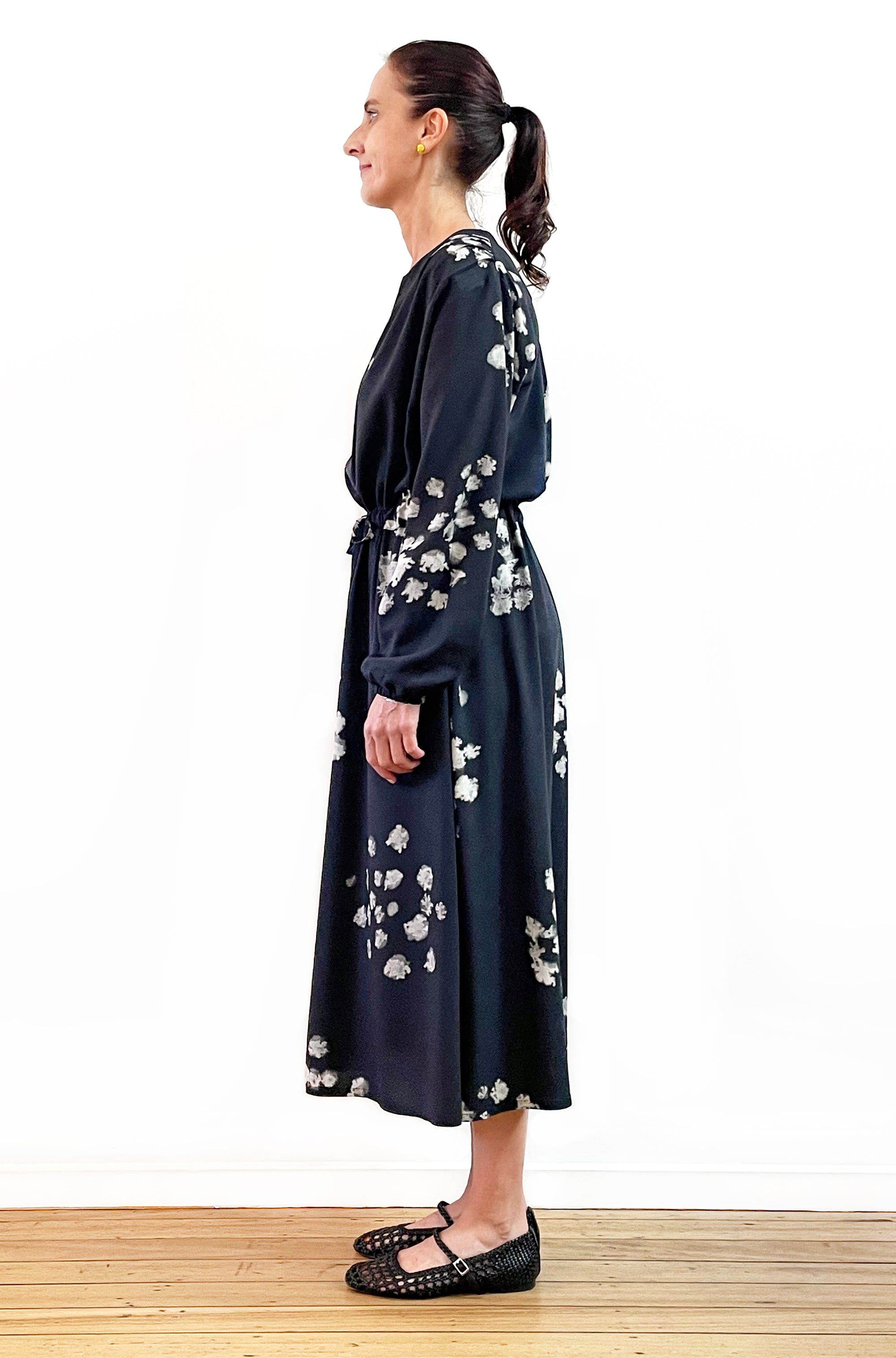 HAND DYED SPLIT NECK DRESS BLOSSOM