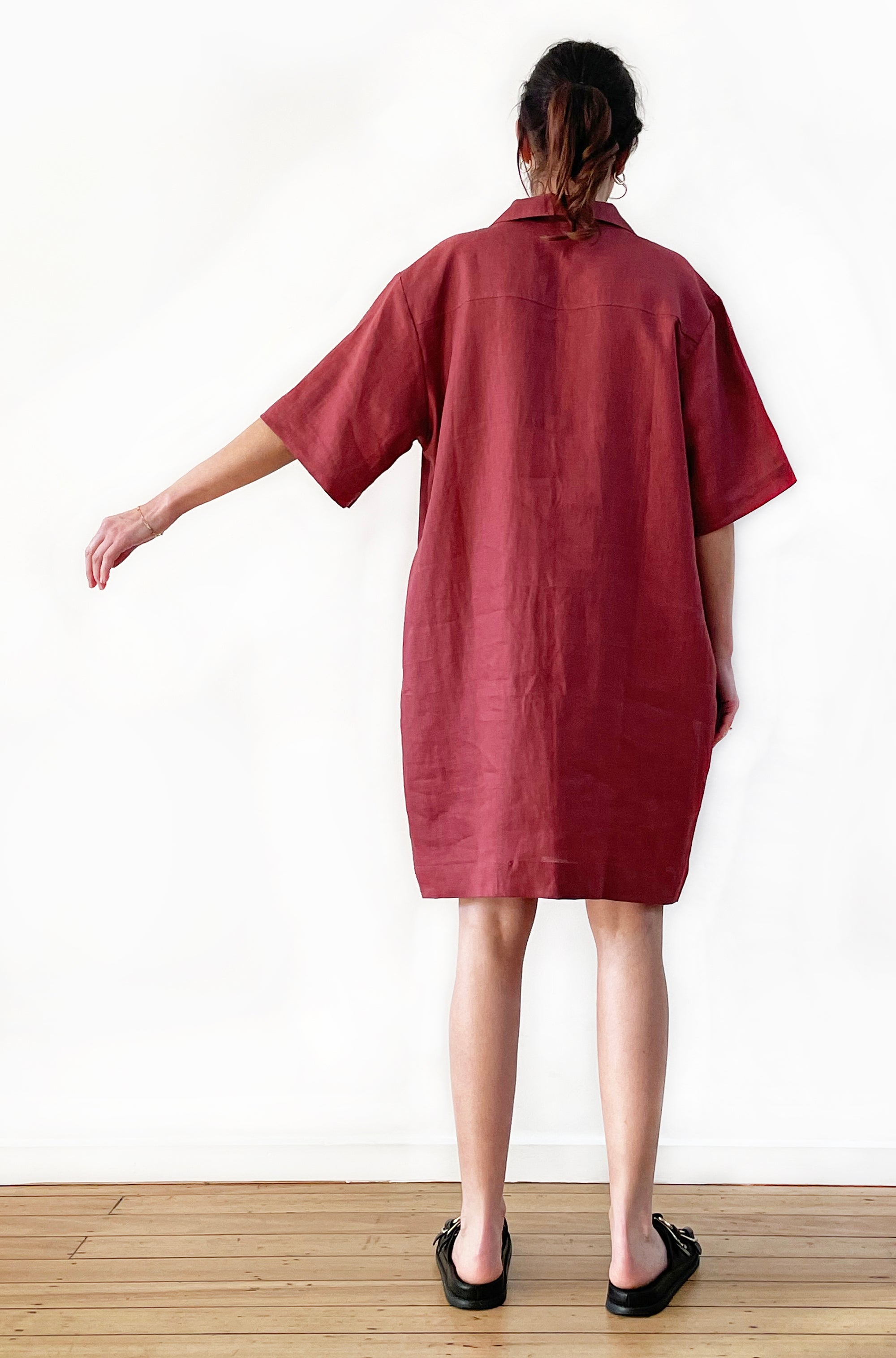 LINEN BOXY POPOVER SHIRT DRESS MERLOT