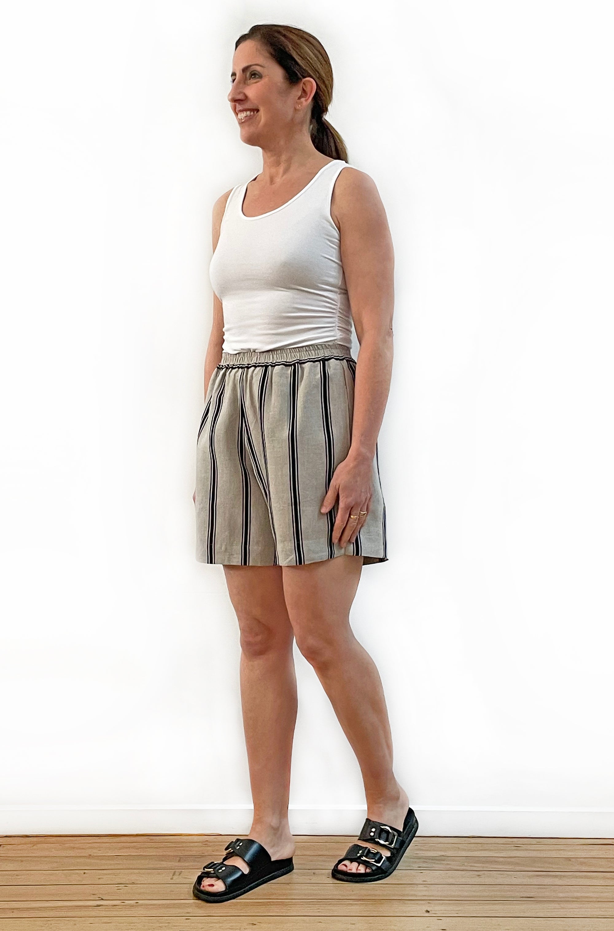 LINEN SHORT NATURAL STRIPE