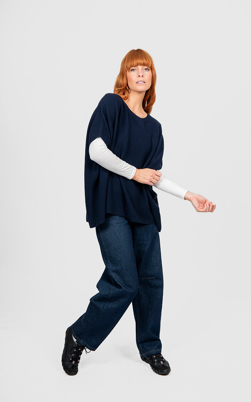 BRIDGE & LORD MERINO CASHMERE SEED STITCH PONCHO INK NAVY