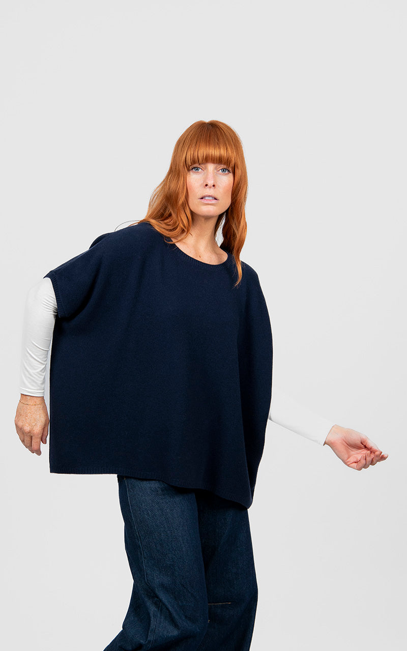 BRIDGE & LORD MERINO CASHMERE SEED STITCH PONCHO INK NAVY