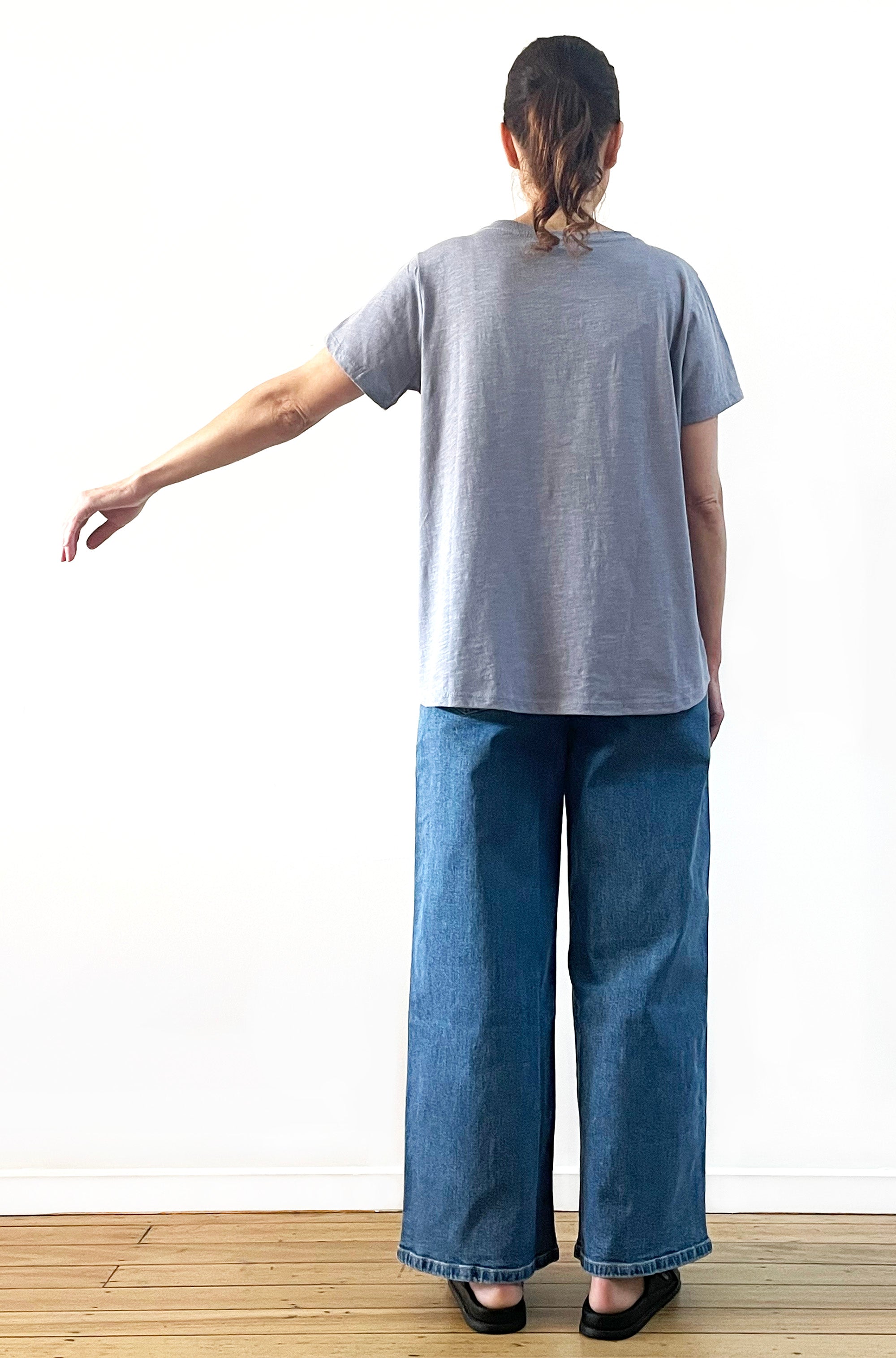 100% COTTON SHORT SLEEVE HI LO TEE SLATE BLUE