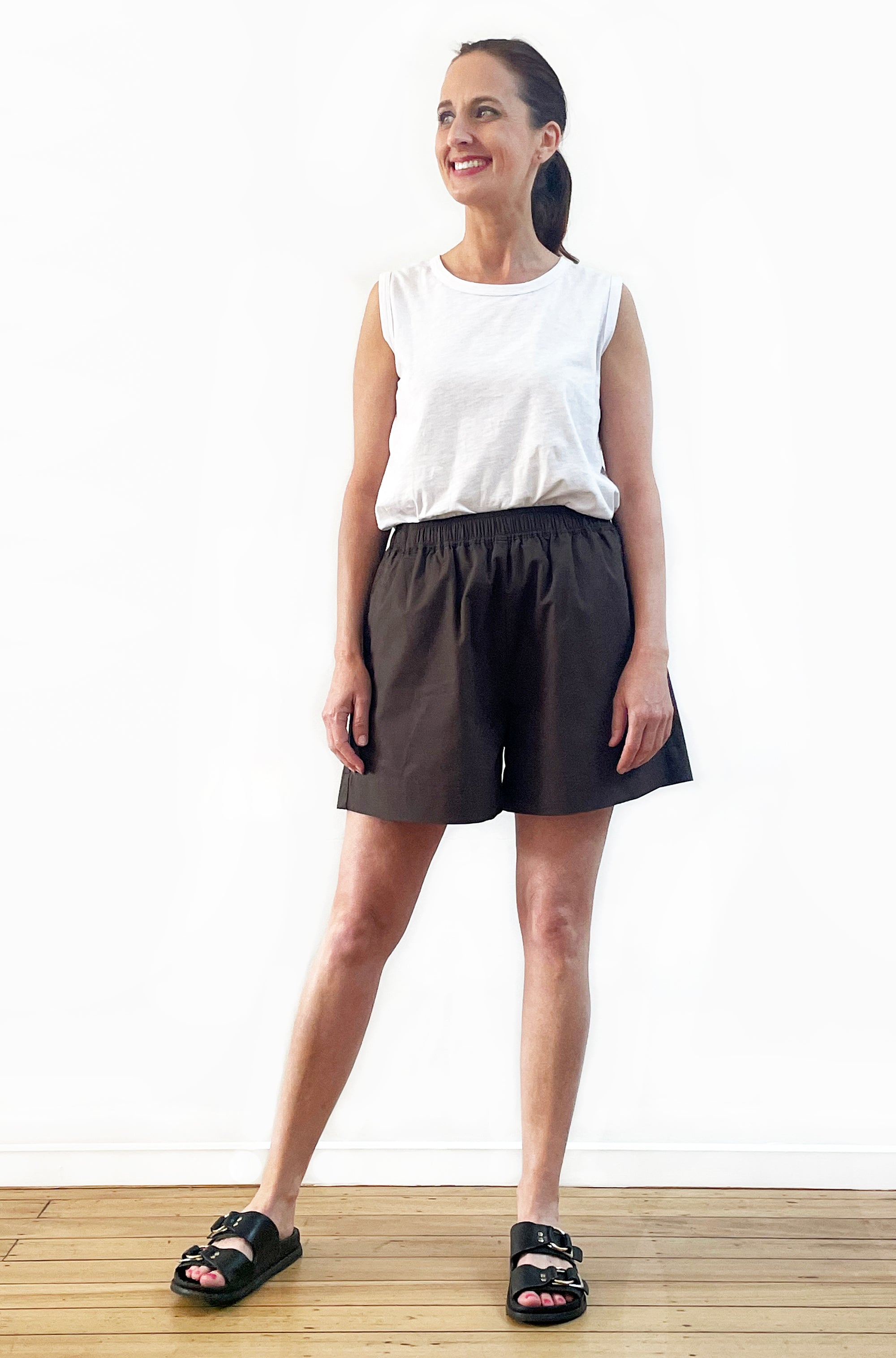 COTTON SHORT DARK CHOCOLATE