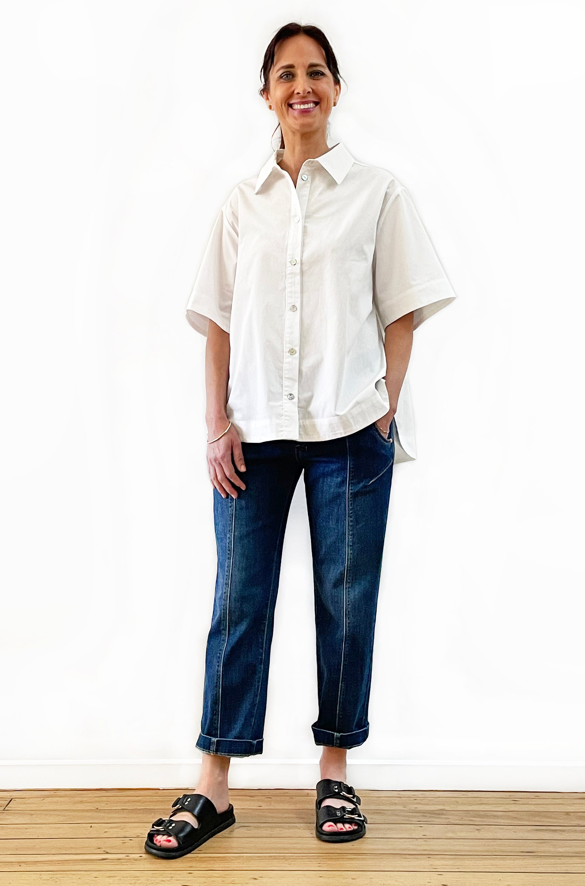 COTTON GATHERED BACK SWING SHIRT WHITE