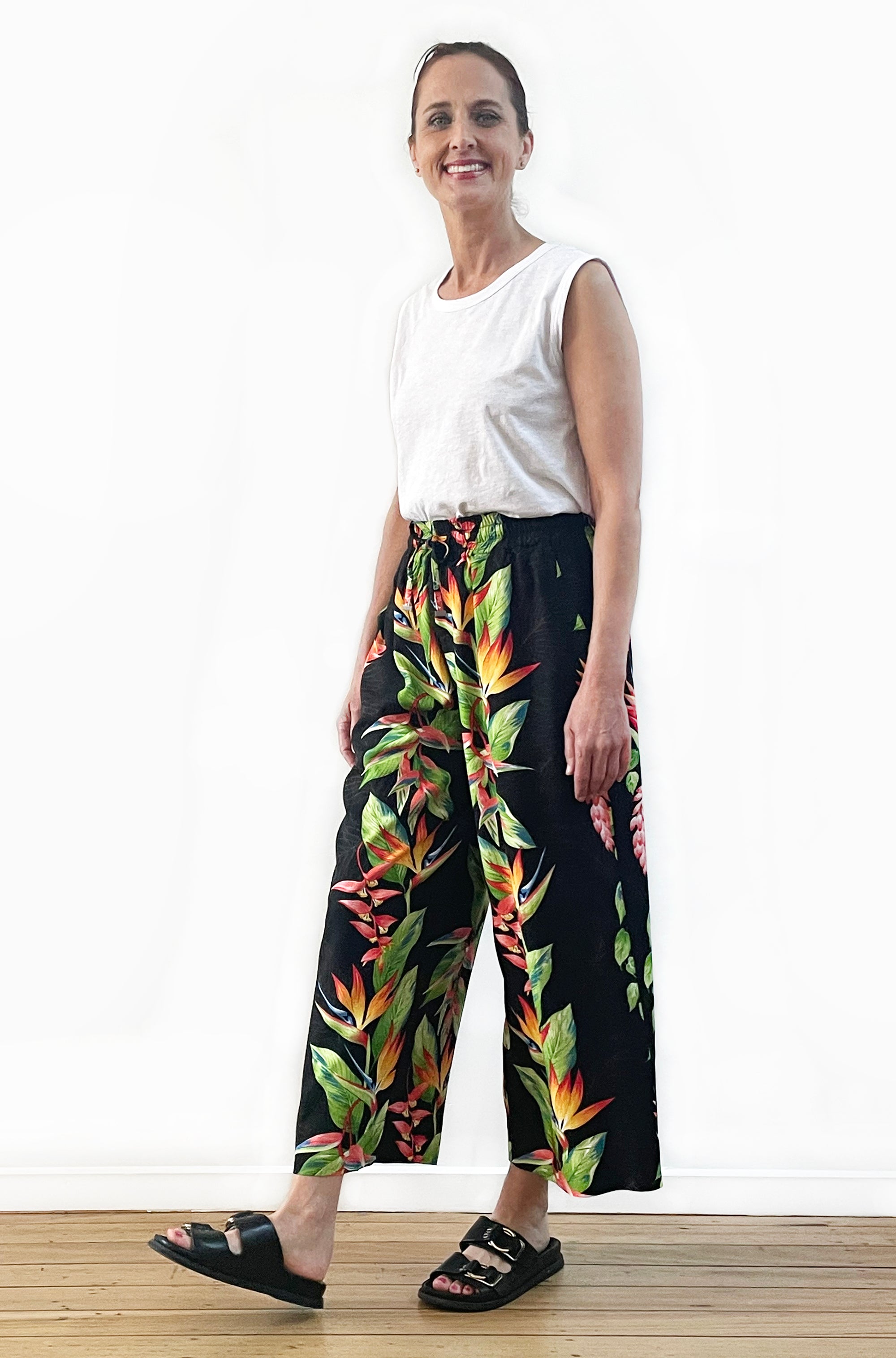 TROPICAL PRINT TIE FRONT PANT