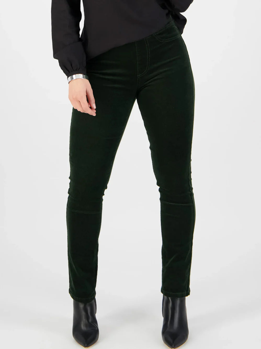 VASSALLI BAY SLIM LEG CORD PULL ON PANT FOREST