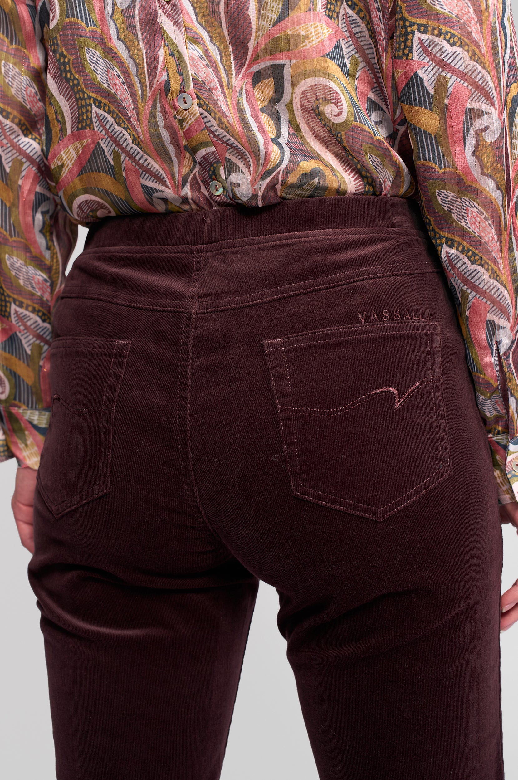 VASSALLI BAY SLIM LEG CORD PULL ON PANT MERLOT