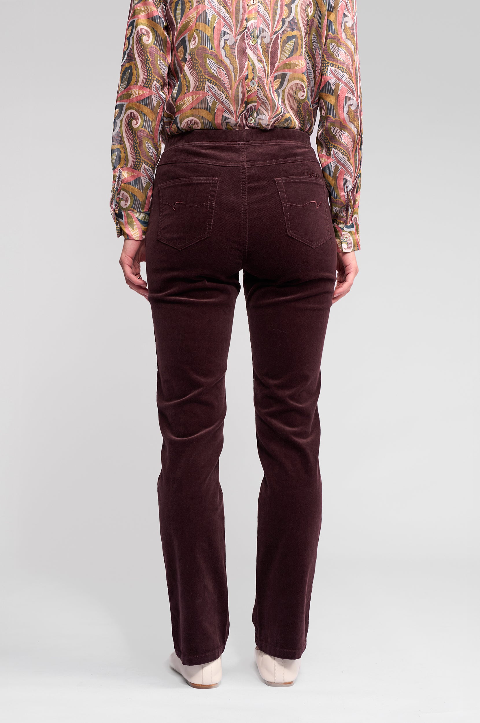 VASSALLI BAY SLIM LEG CORD PULL ON PANT MERLOT