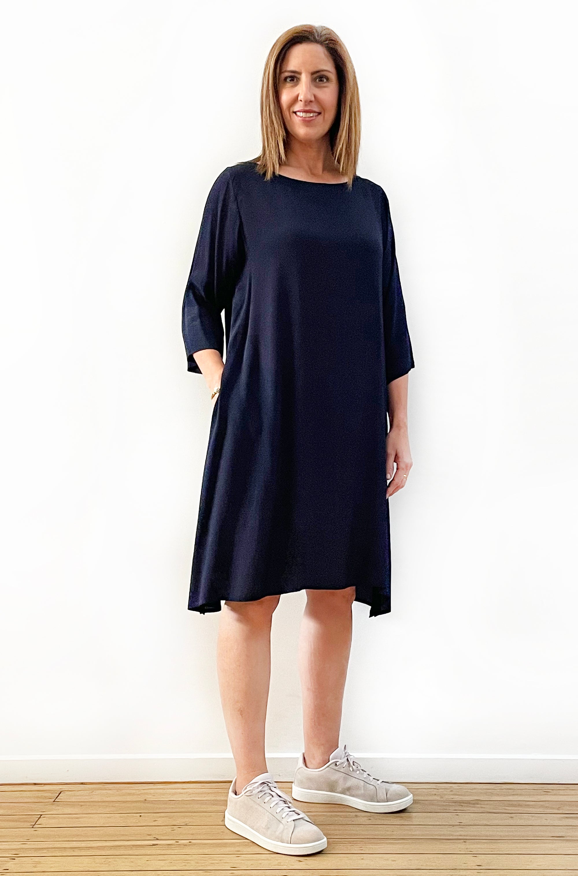 VISCOSE A-LINE SHIFT DRESS NAVY VISCOSE A-LINE SHIFT DRESS NAVY