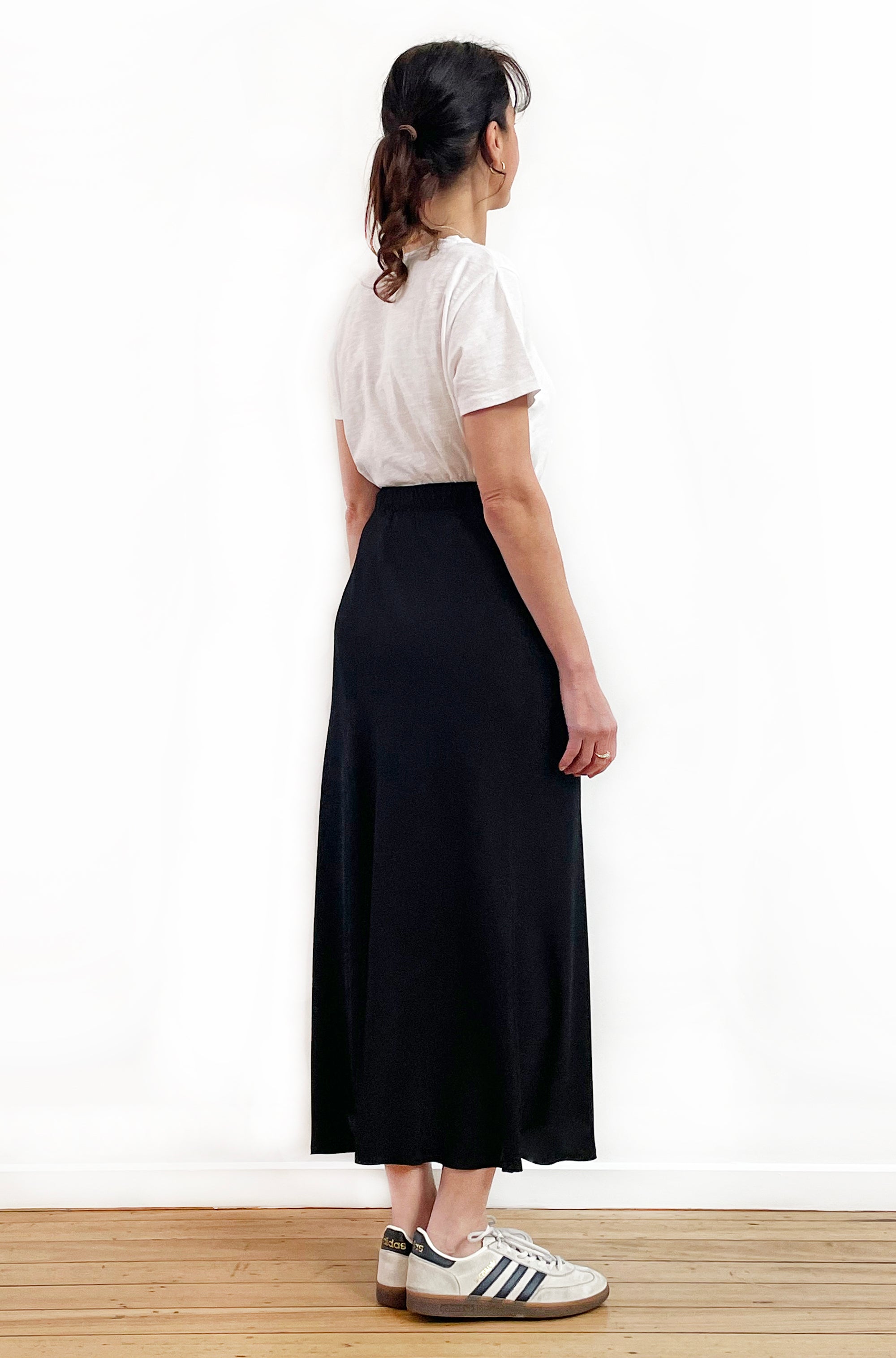 VISCOSE BIAS CUT MIDI SKIRT BLACK