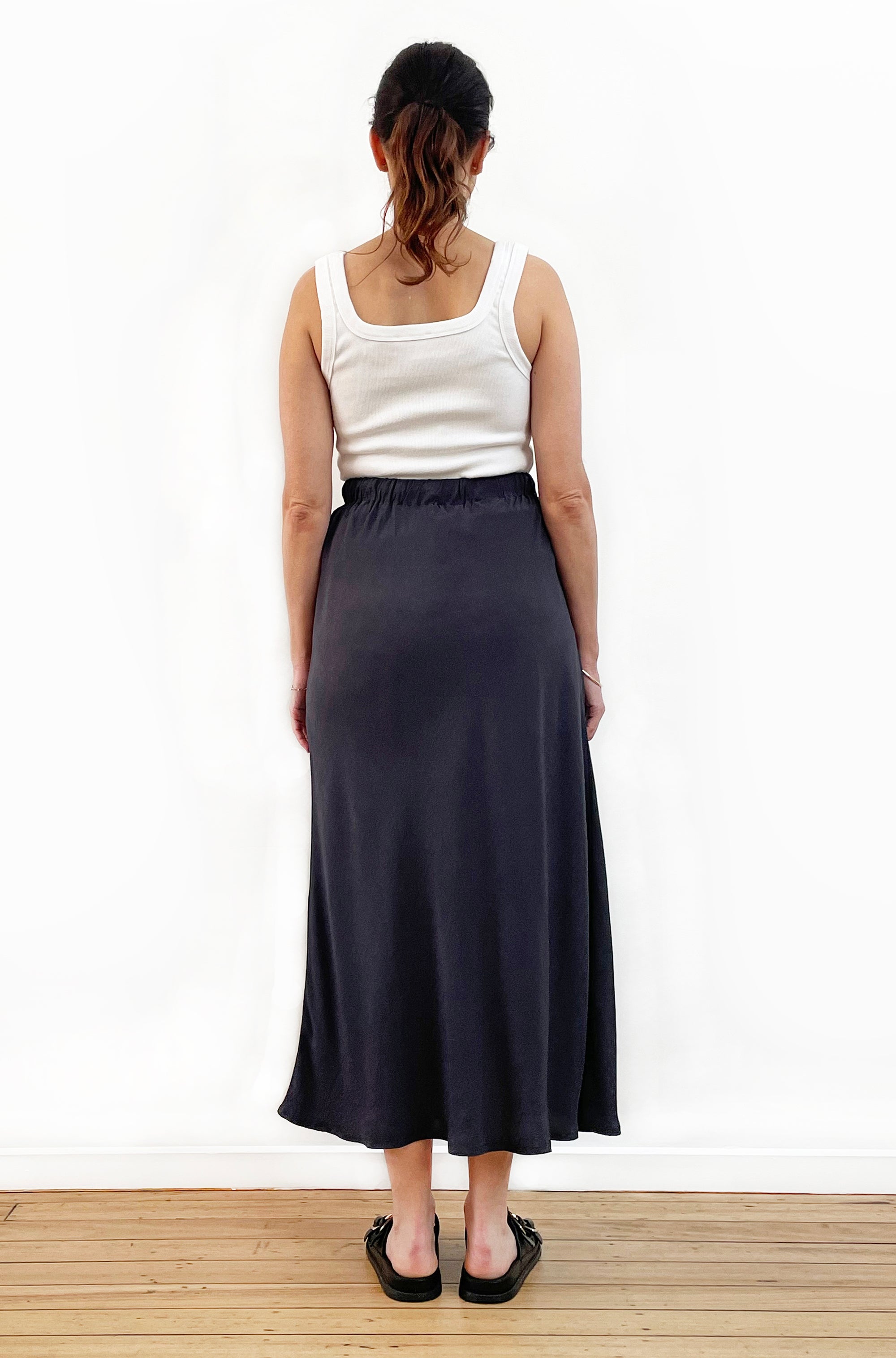 VISCOSE BIAS CUT MIDI SKIRT LEAD GREY