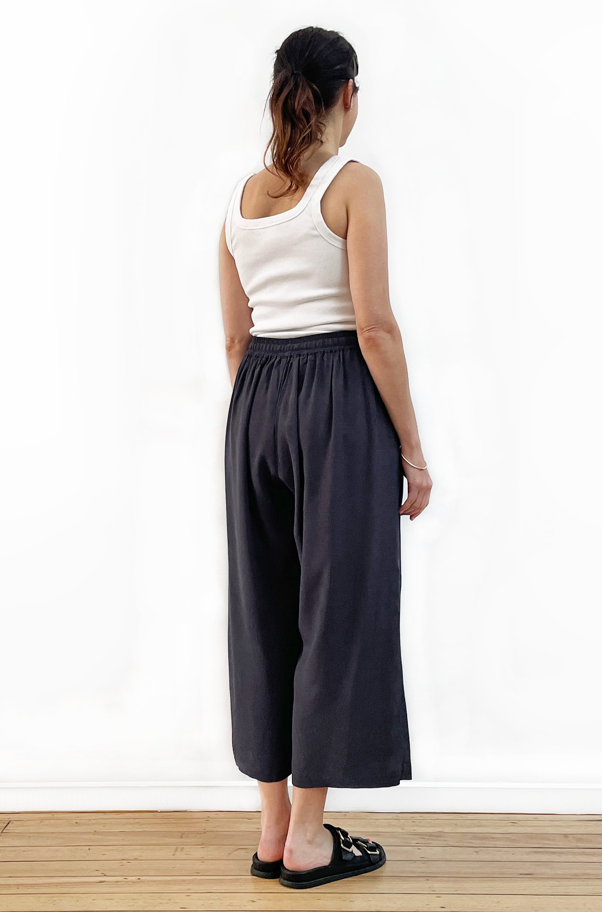 VISCOSE CROPPED WIDE LEG PANT LEAD GREY