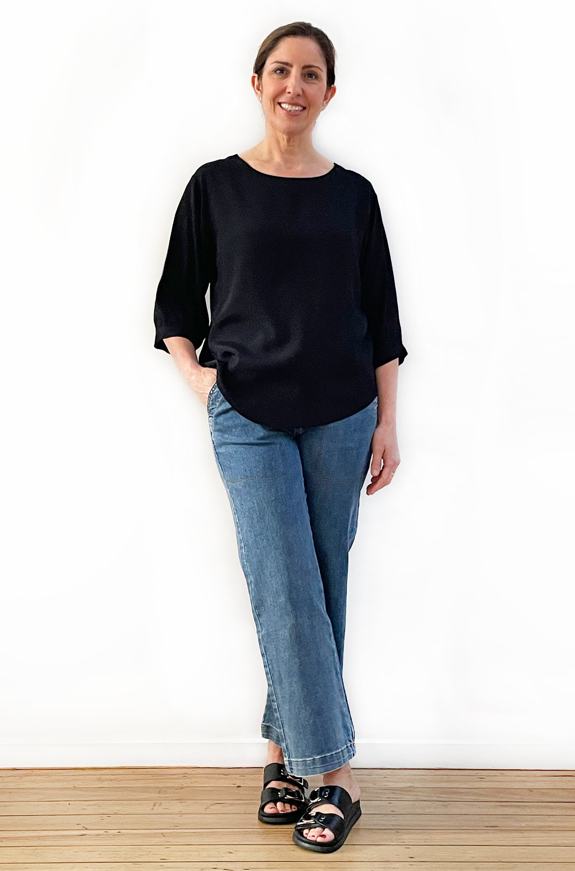VISCOSE GATHERED SLEEVE TOP BLACK