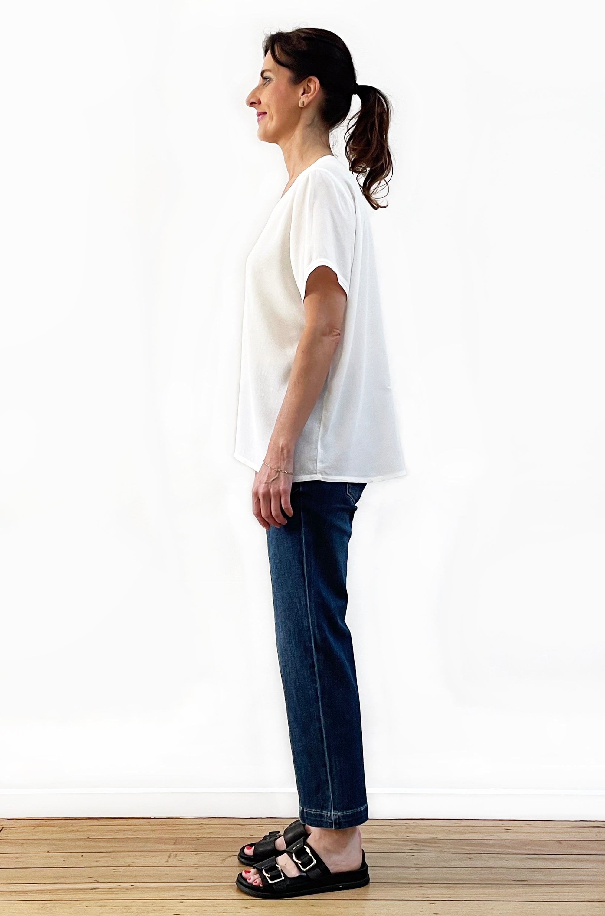 VISCOSE SHORT SLEEVE V-NECK TOP IVORY