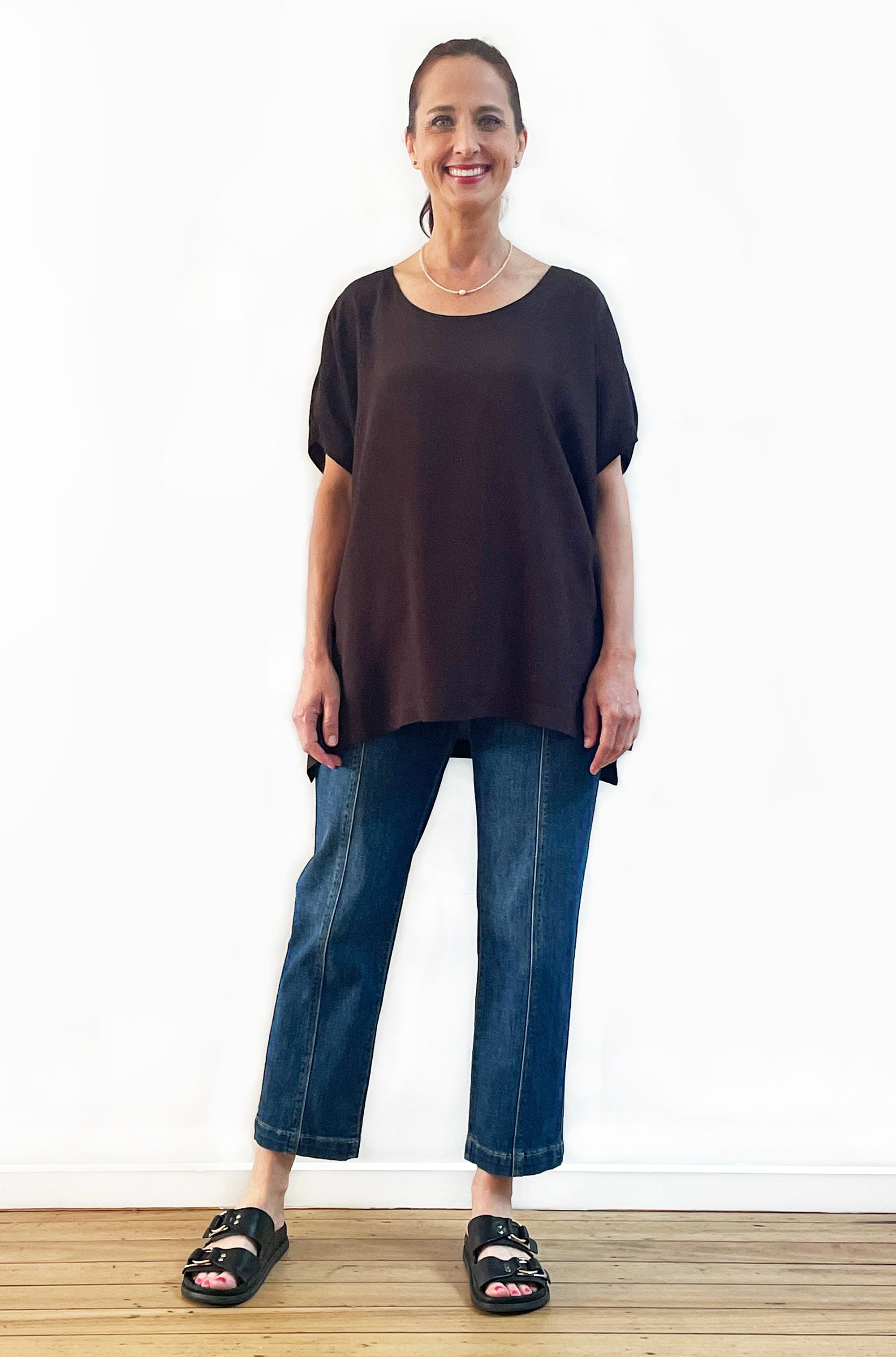 VISCOSE WOVEN TEE TOP CHOCOLATE