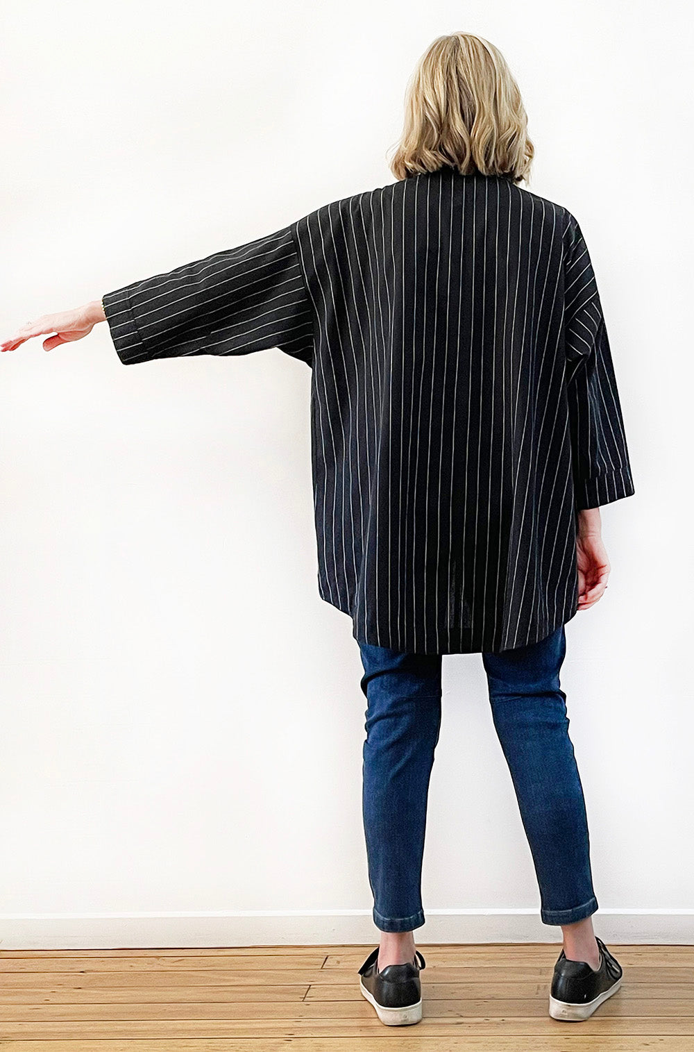COTTON EASY JACKET BLACK PINSTRIPE