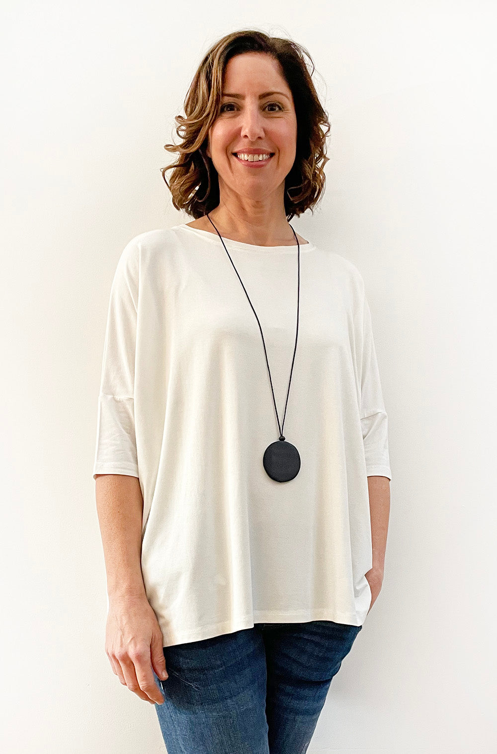 WOODEN DISC NECKLACE BLACK