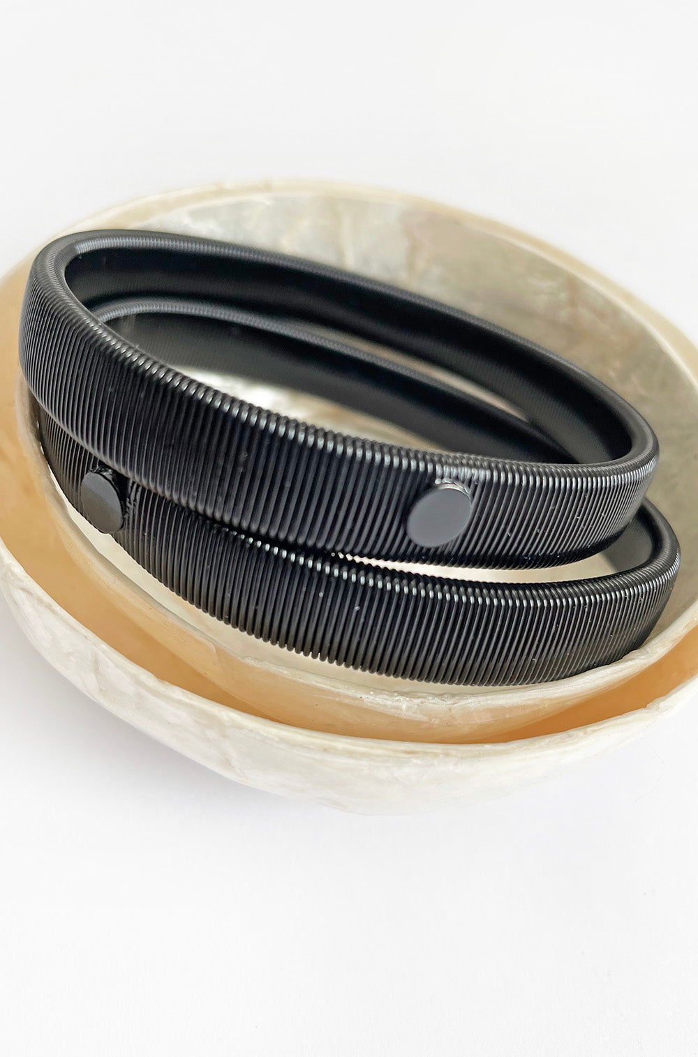 ELASTICATED ARMBANDS BLACK
