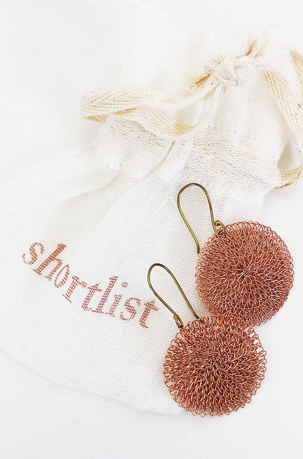 MEDIUM WIRE DISC EARRINGS LIGHT COPPER