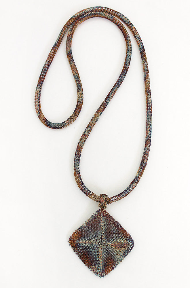 WIRE DIAMOND SHAPED NECKLACE OXIDISED