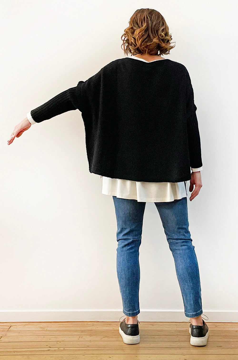 ON THE GO JUMPER BLACK