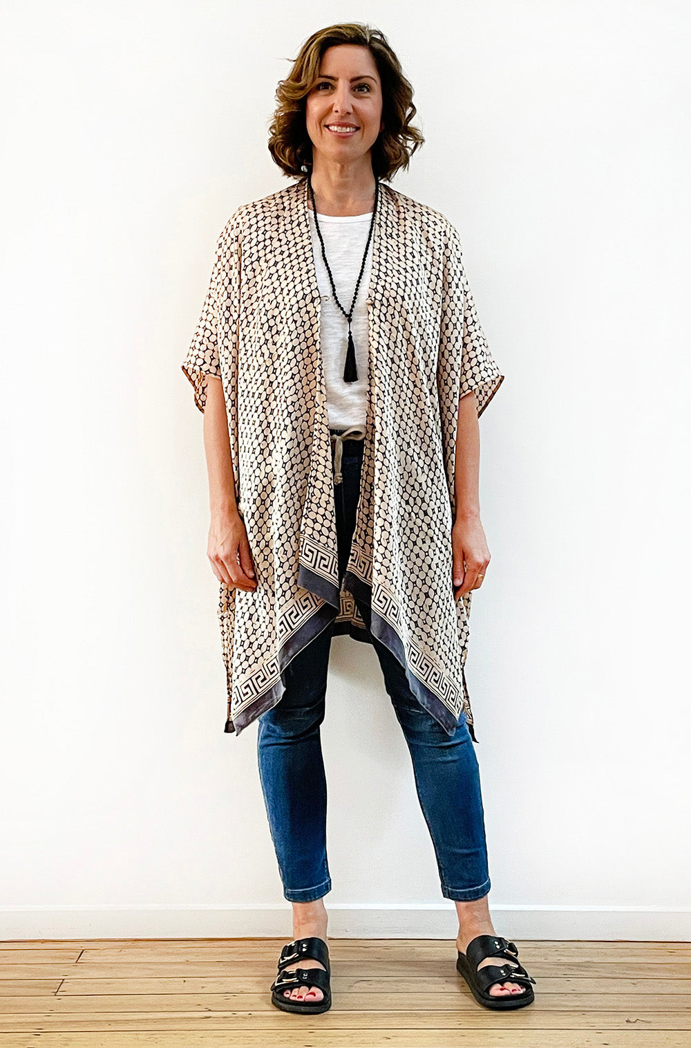 SILK KIMONO IN ECRU AND GREY PRINT