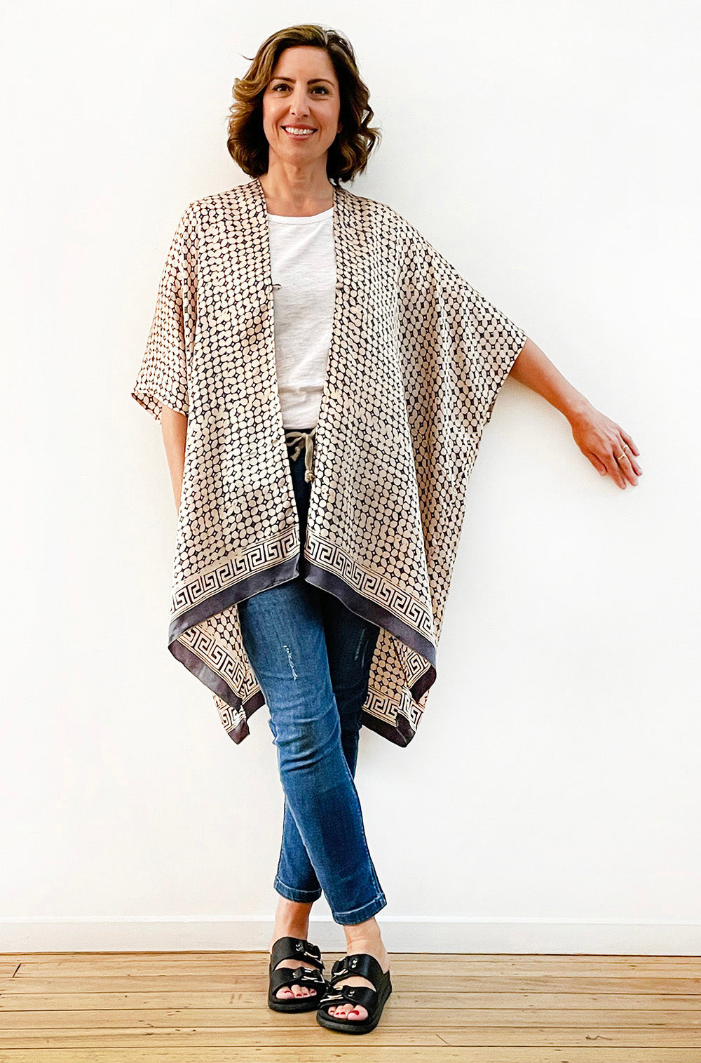 SILK KIMONO IN ECRU AND GREY PRINT