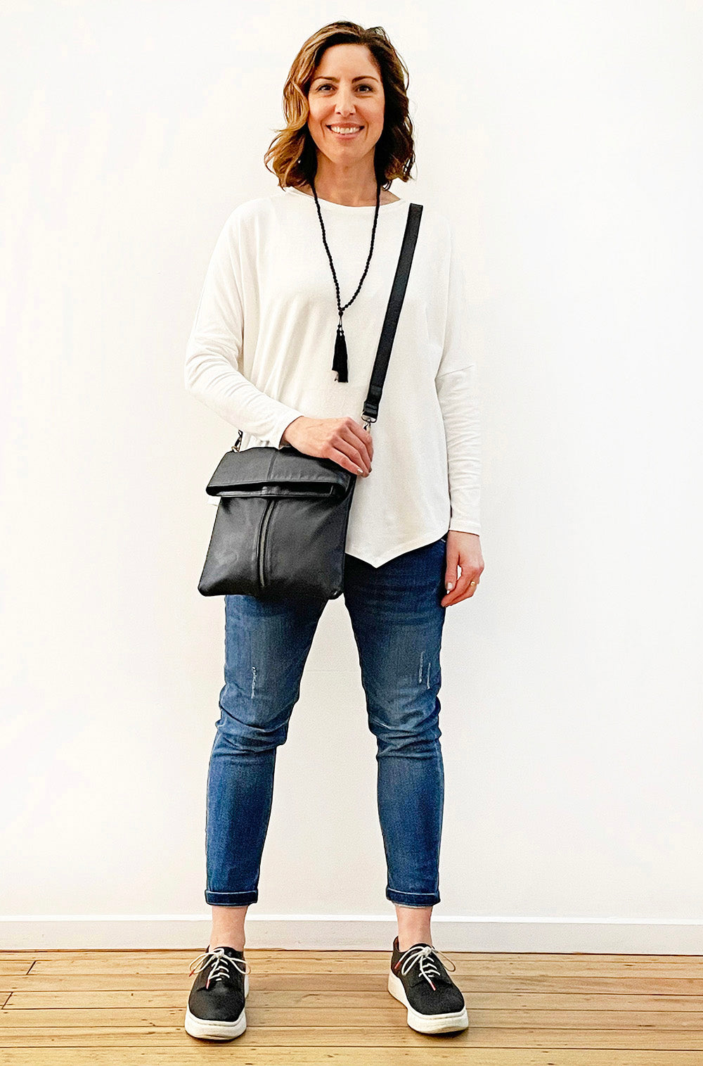 LEATHER FOLD OVER BAG BLACK