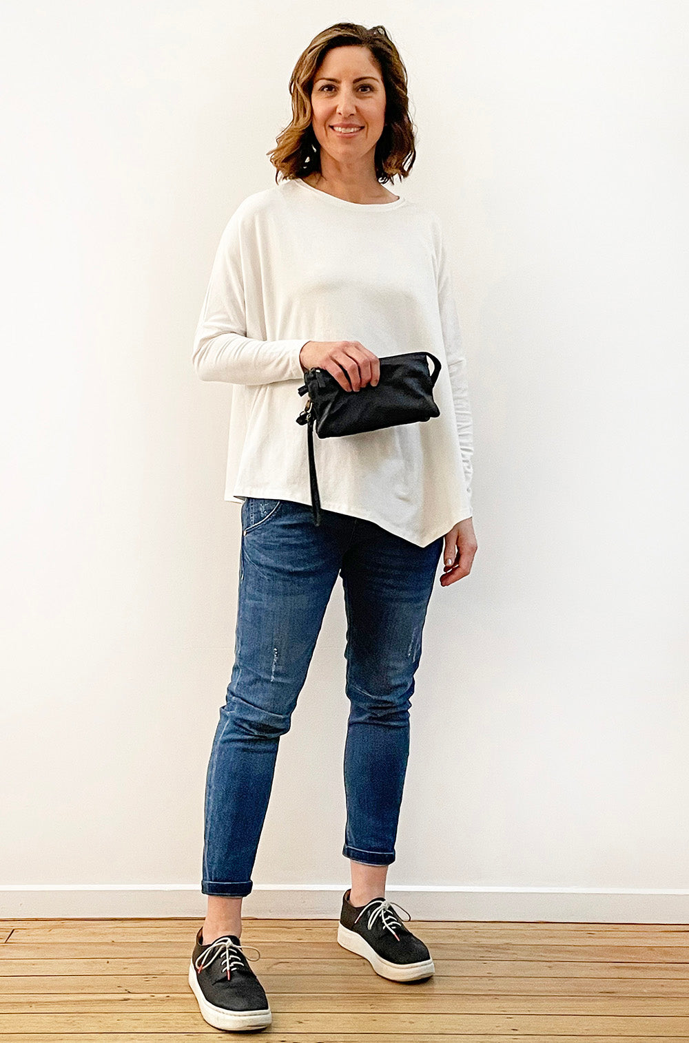 LEATHER WALKING BAG BLACK