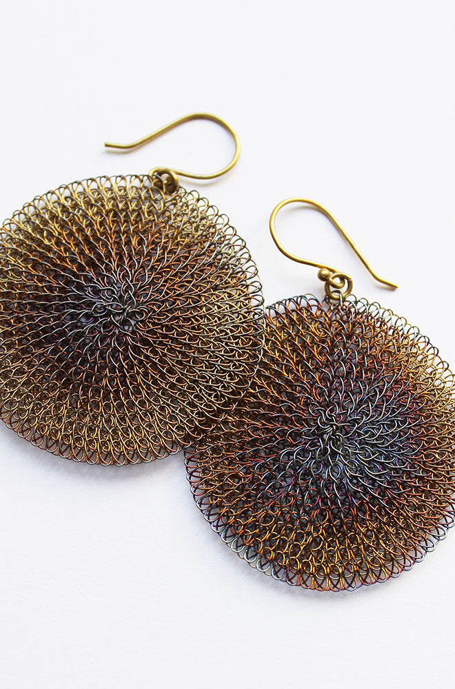 MEDIUM WIRE DISC EARRINGS OXIDISED