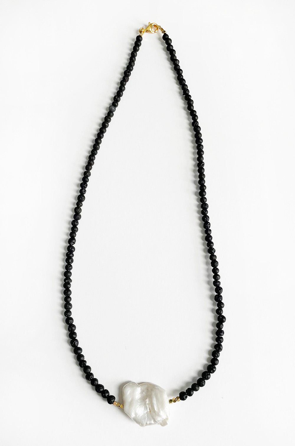 SINGLE FRESHWATER PEARL AND LAVA STONE NECKLACE