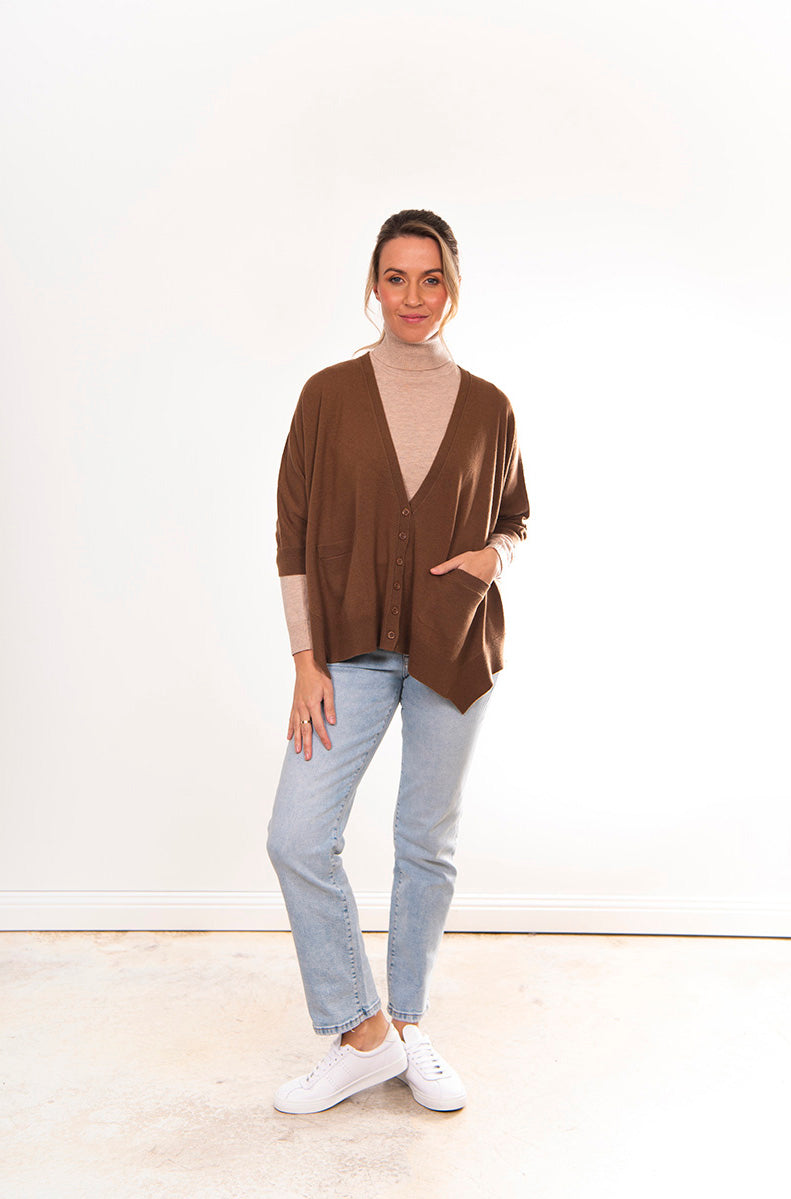 BRIDGE & LORD MERINO CASHMERE OVERSIZED BOXY CARDI ESPRESSO