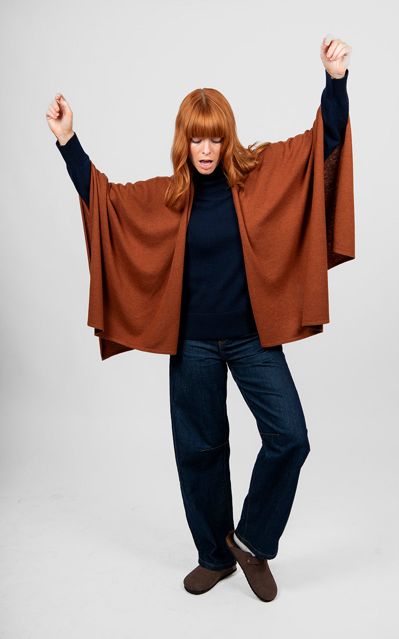 BRIDGE & LORD MERINO CASHMERE WRAP COGNAC