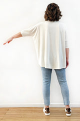 BAMBOO SHORT SLEEVE CURVED HEM BOX TOP OFF WHITE
