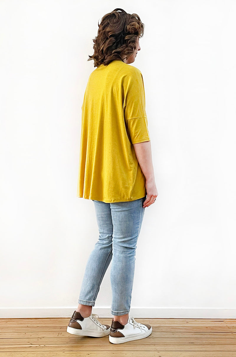 BAMBOO SHORT SLEEVE CURVED HEM BOX TOP PICKLE