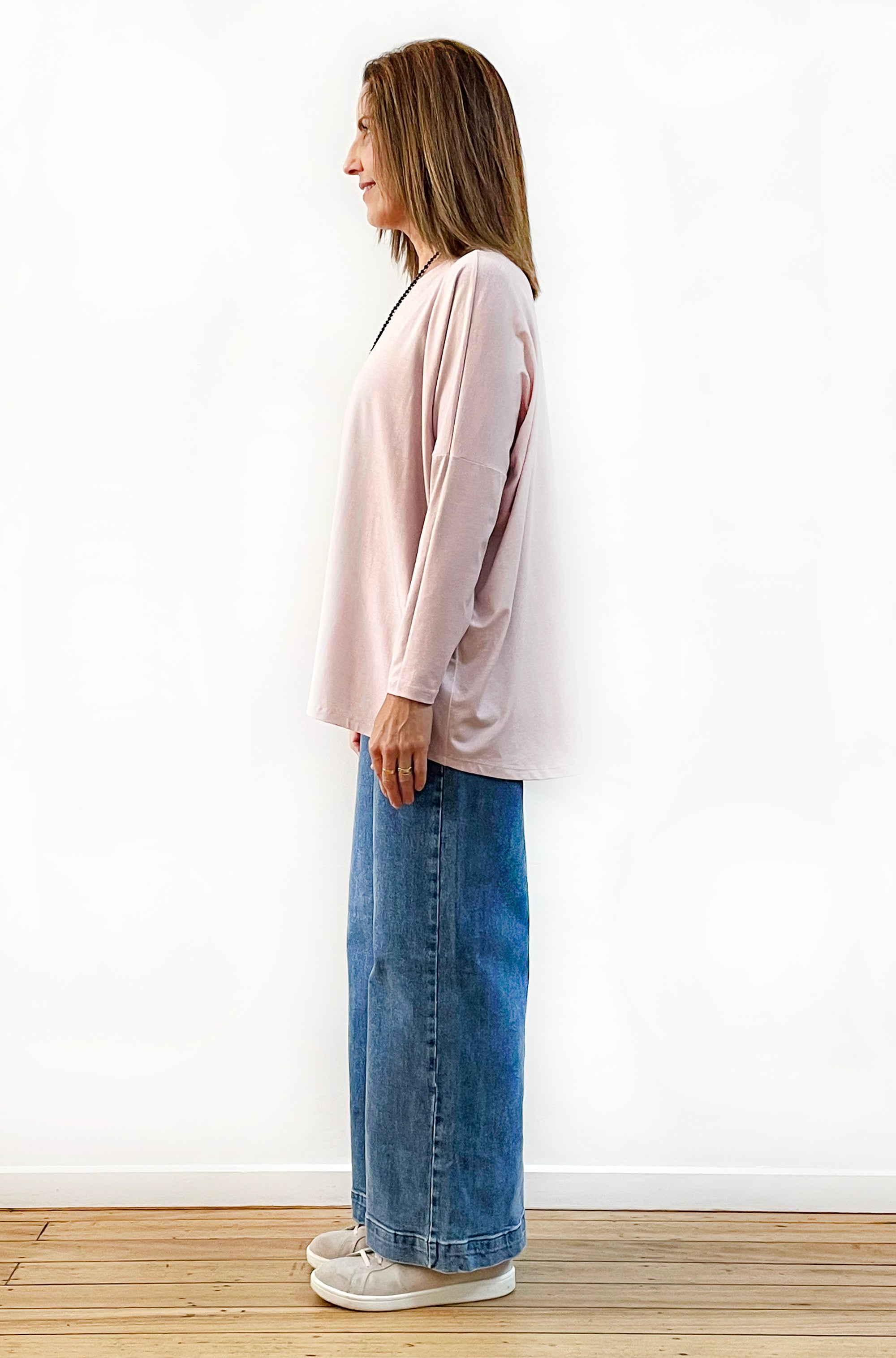 BAMBOO LONG SLEEVE CURVED HEM BOX TEE DUSTY PINK