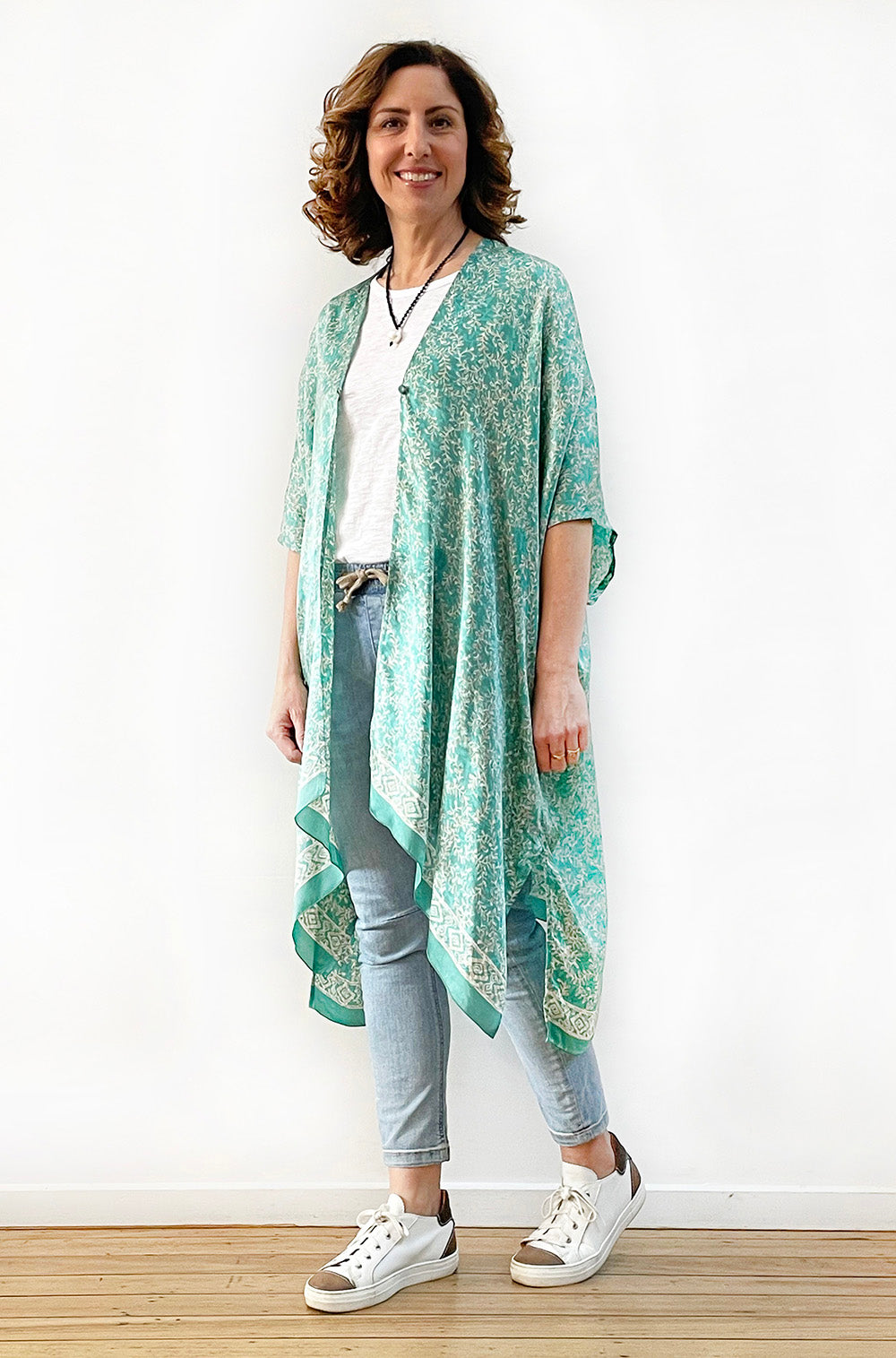 SILK KIMONO IN SOFT GREEN VINE PRINT