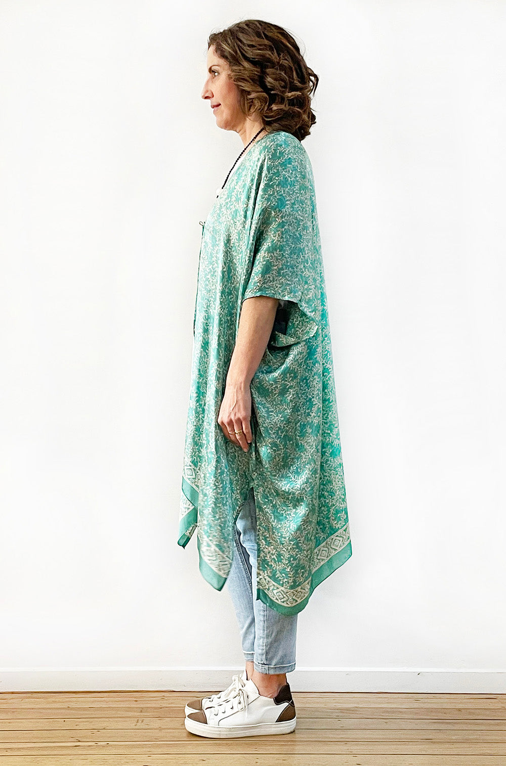 SILK KIMONO IN SOFT GREEN VINE PRINT